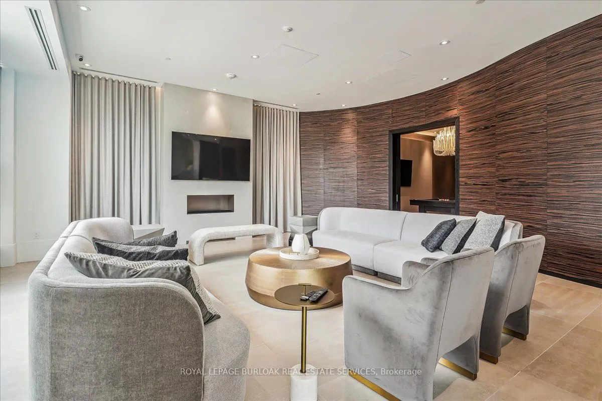 2007 James Street, #1405