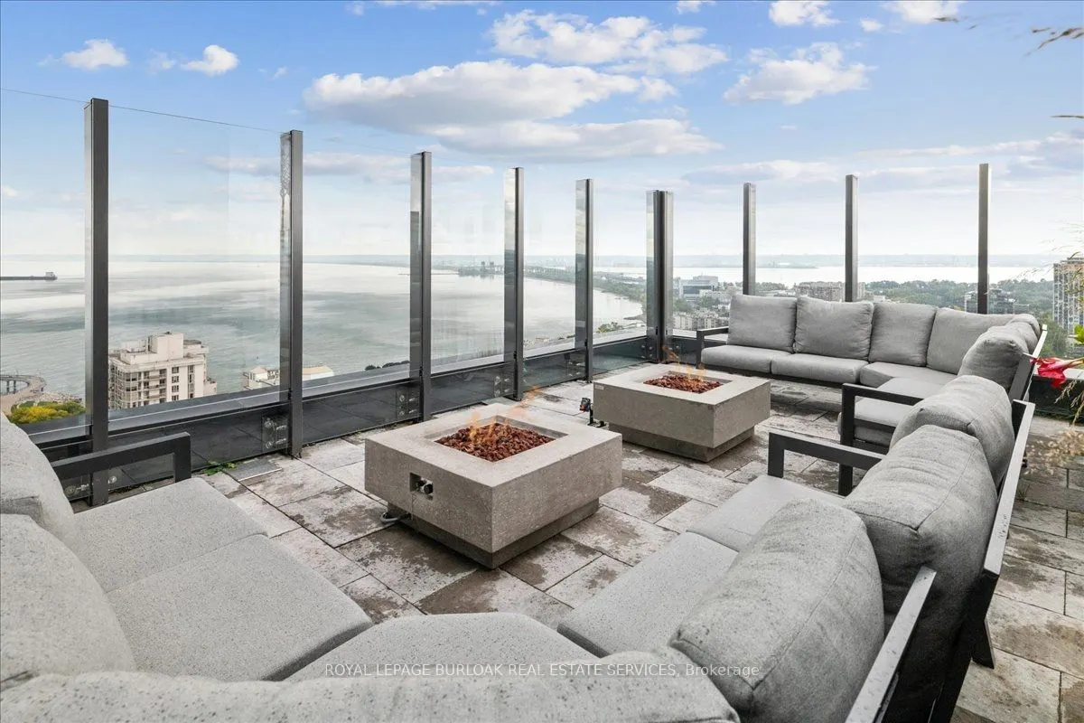 2007 James Street, #1405