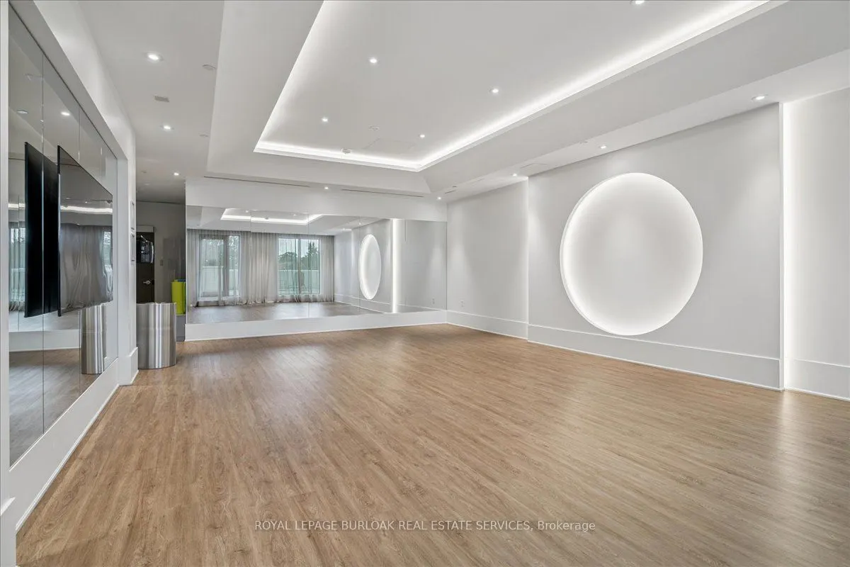 2007 James Street, #1405