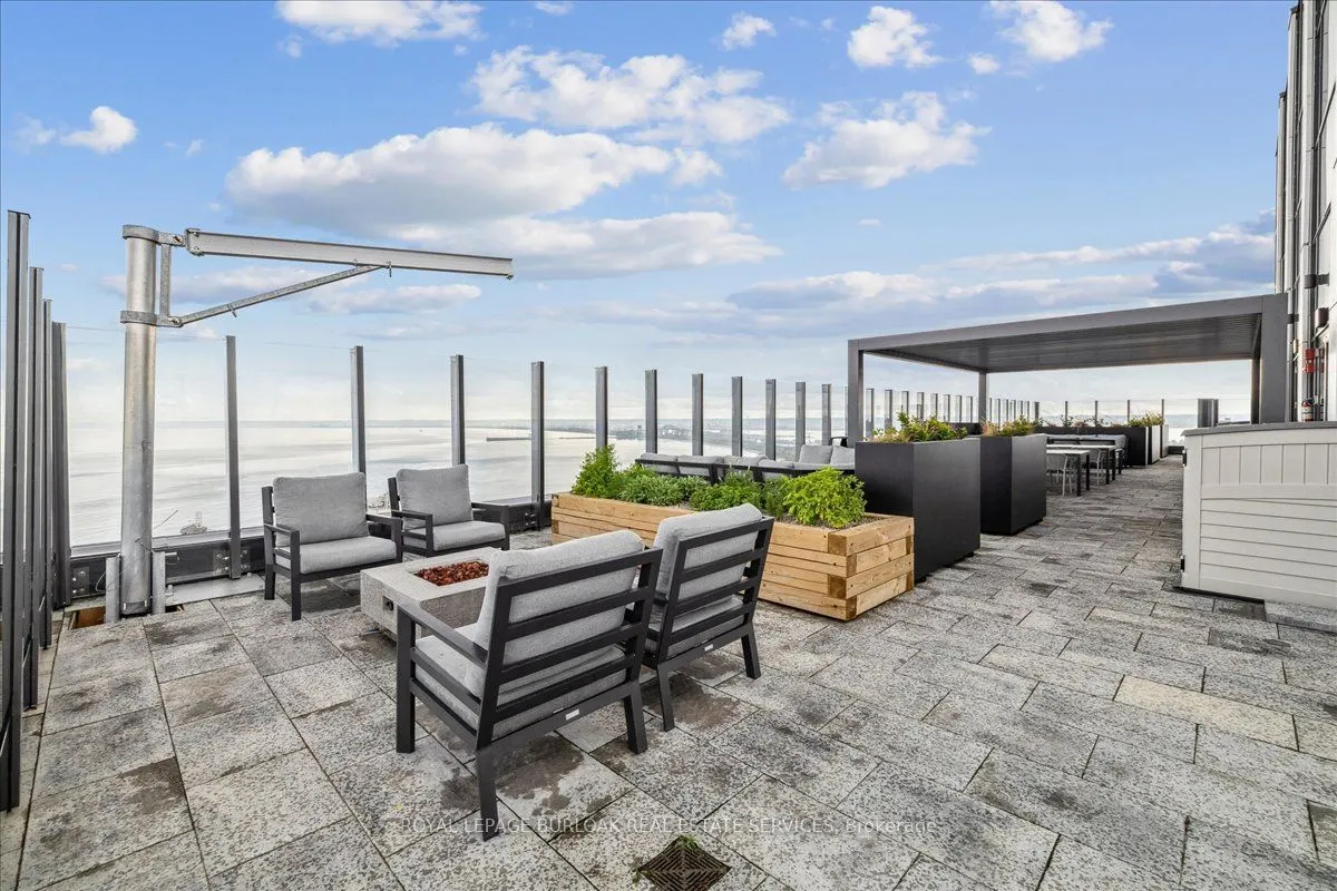 2007 James Street, #1405