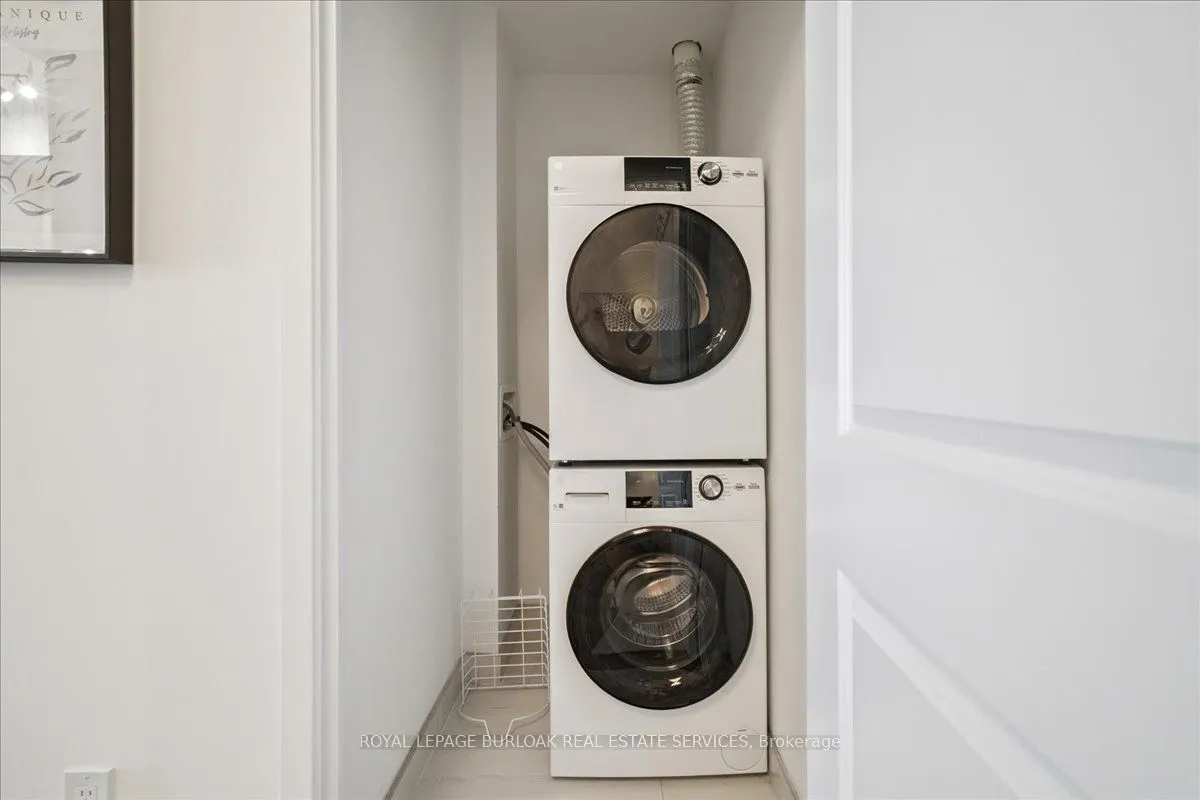 2007 James Street, #1405