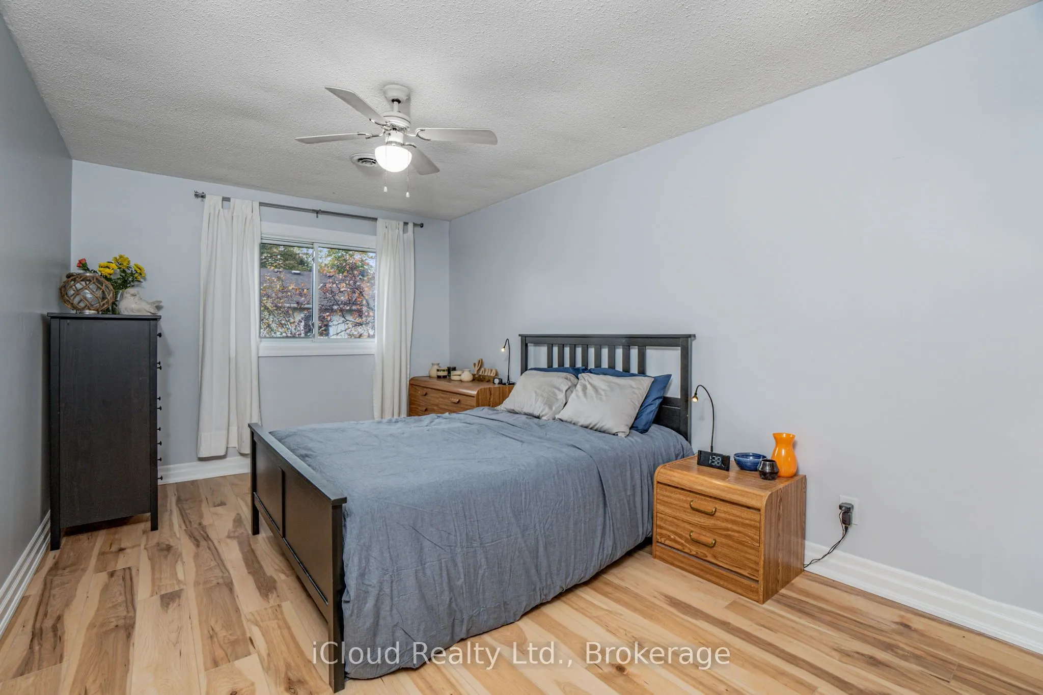 5061 Pinedale Avenue, #101