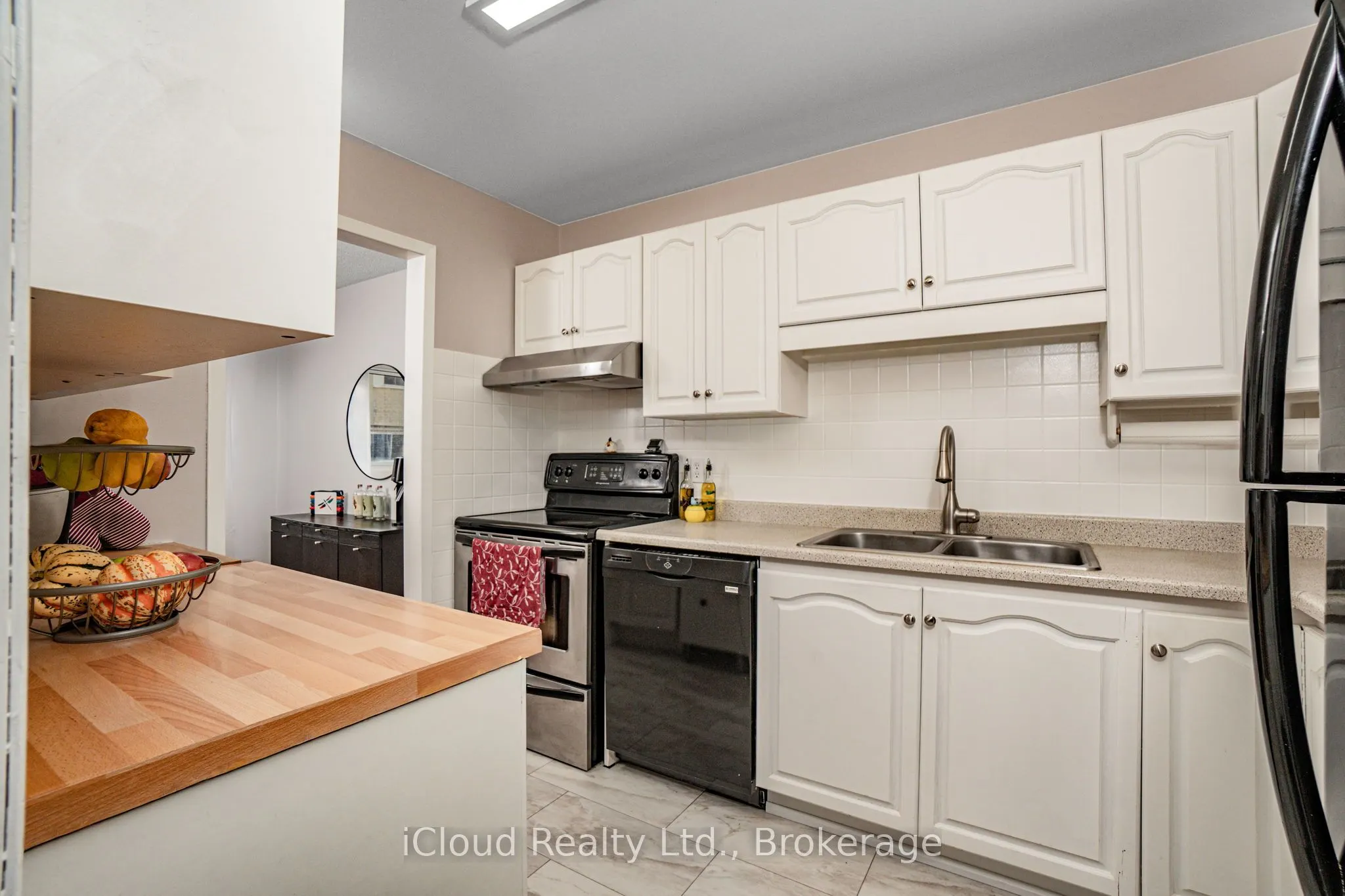 5061 Pinedale Avenue, #101