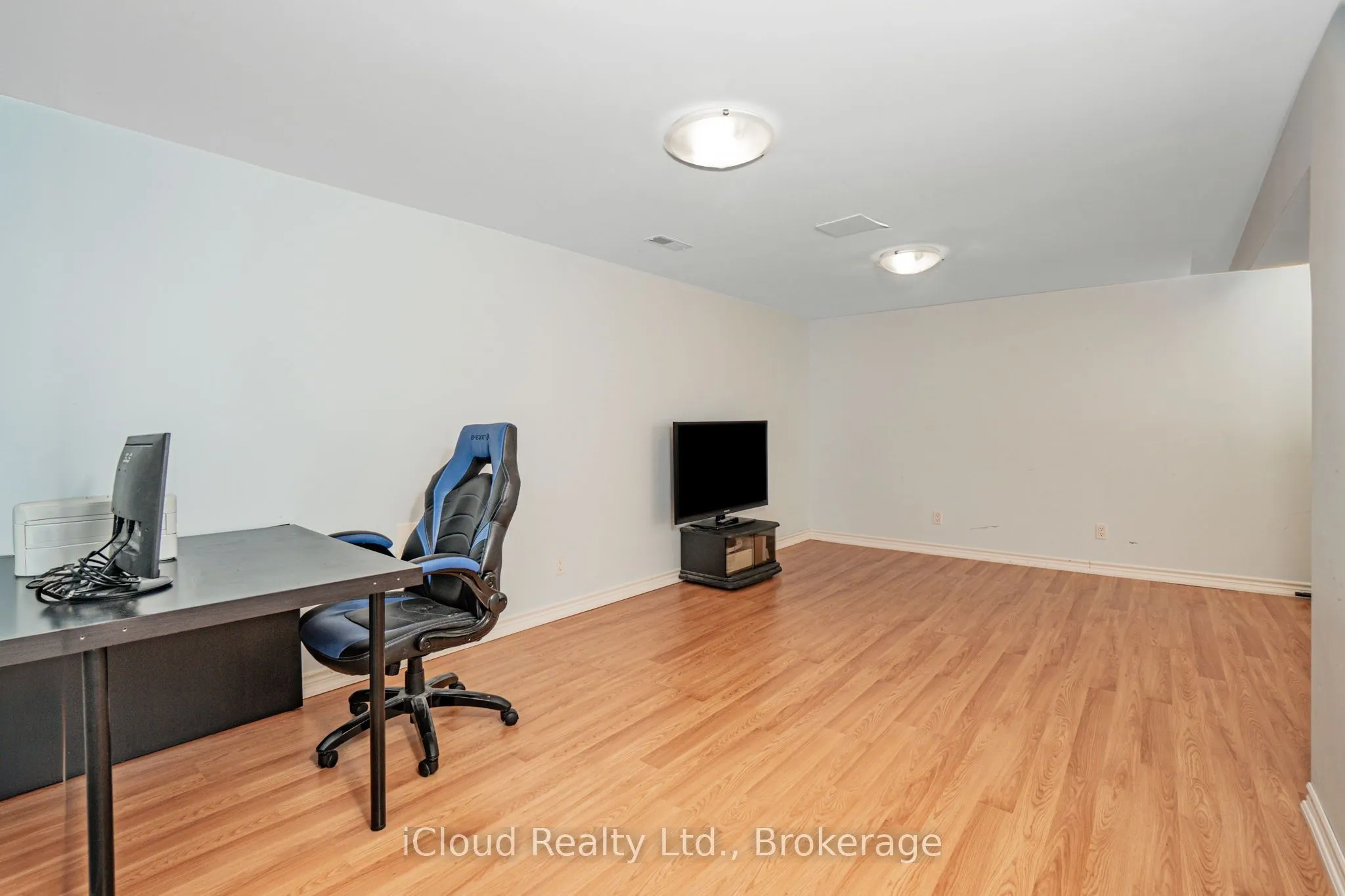 5061 Pinedale Avenue, #101