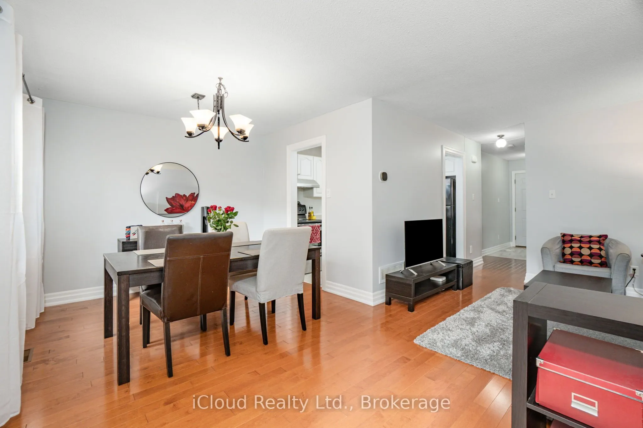 5061 Pinedale Avenue, #101