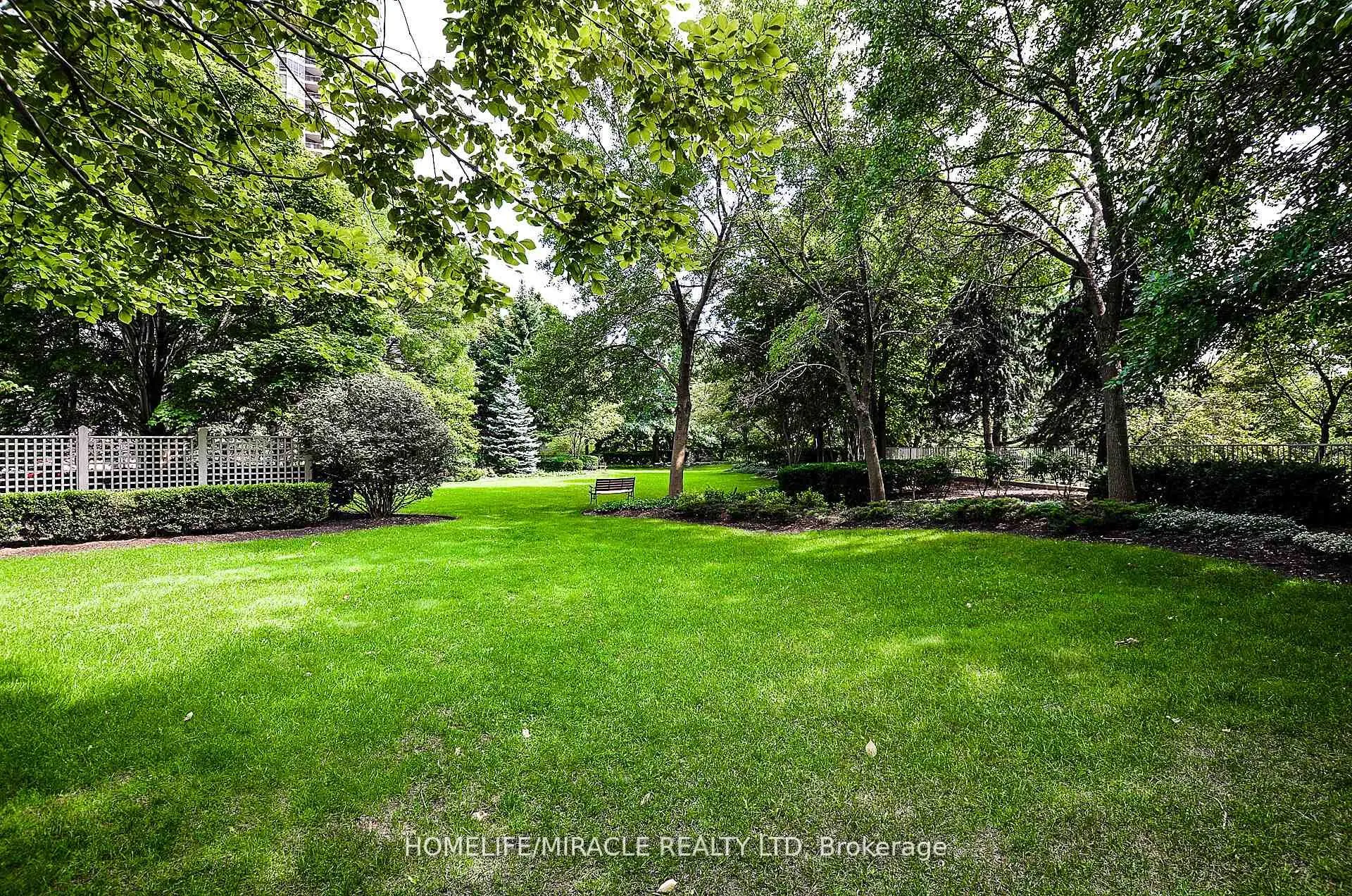 50 Eglinton Ave W, #1701