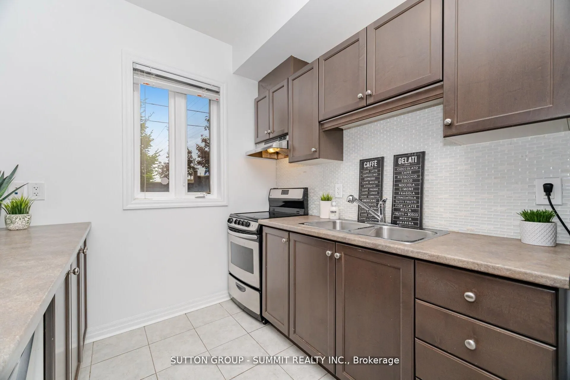 70 Plains Road W, #12