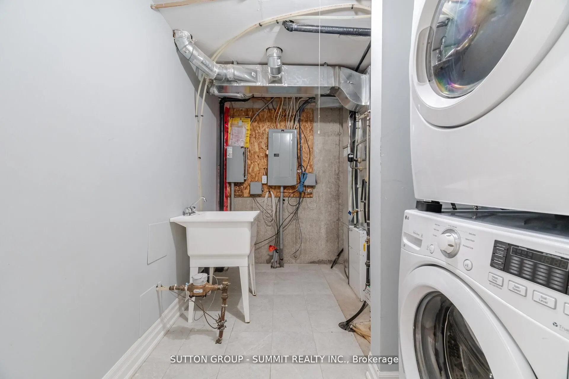 70 Plains Road W, #12