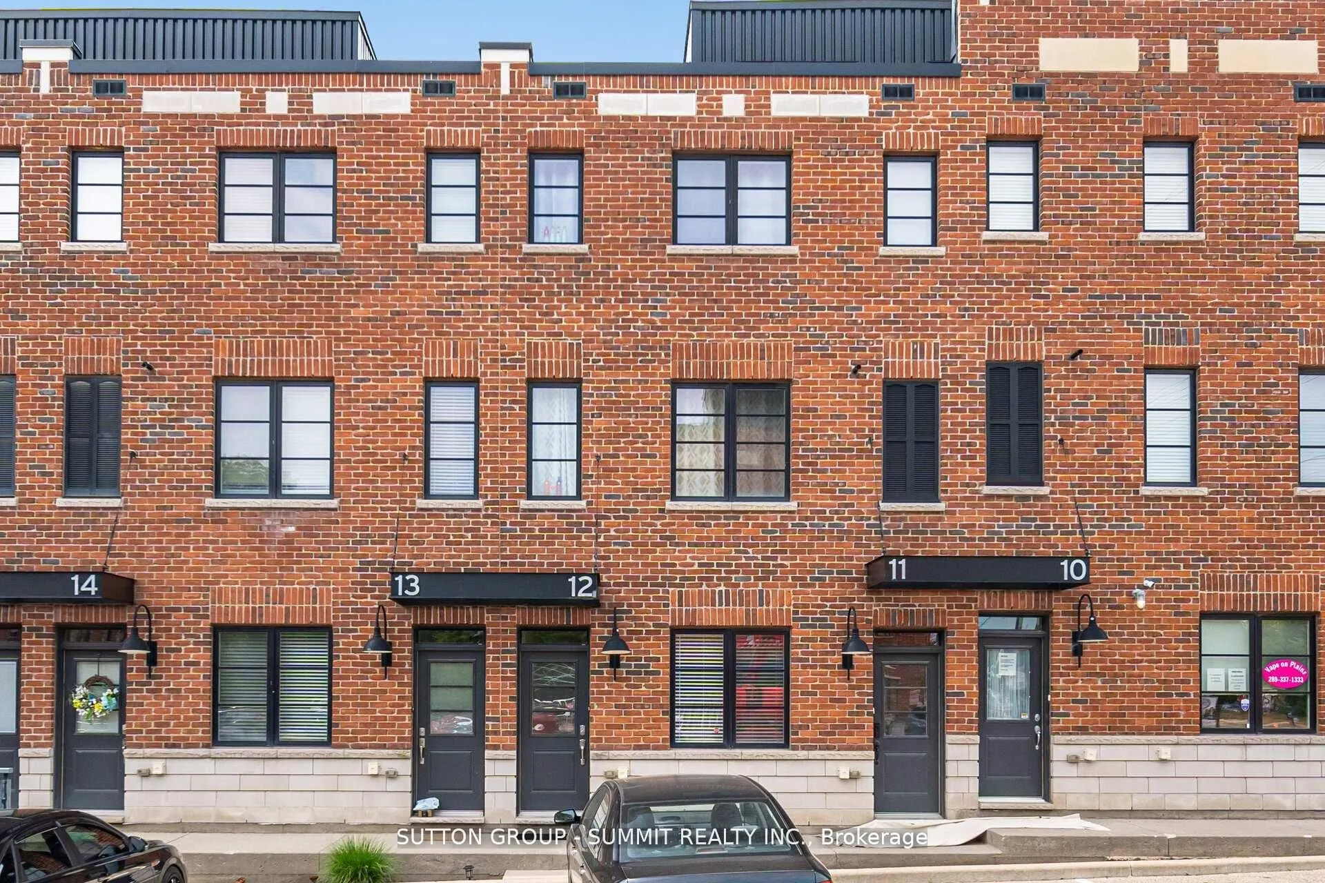 70 Plains Road W, #12