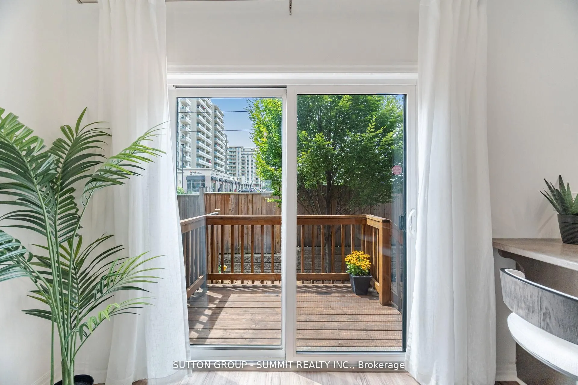 70 Plains Road W, #12