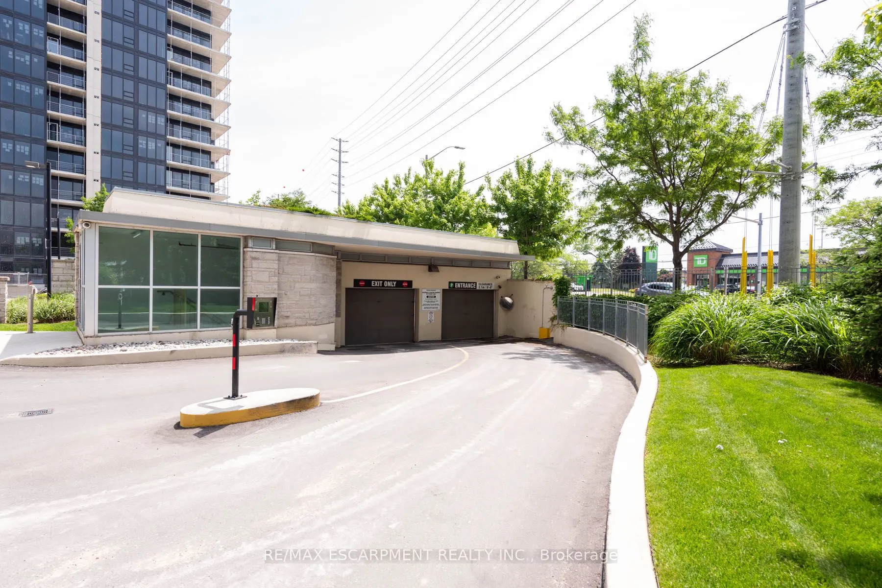 1055 Southdown Road, #710