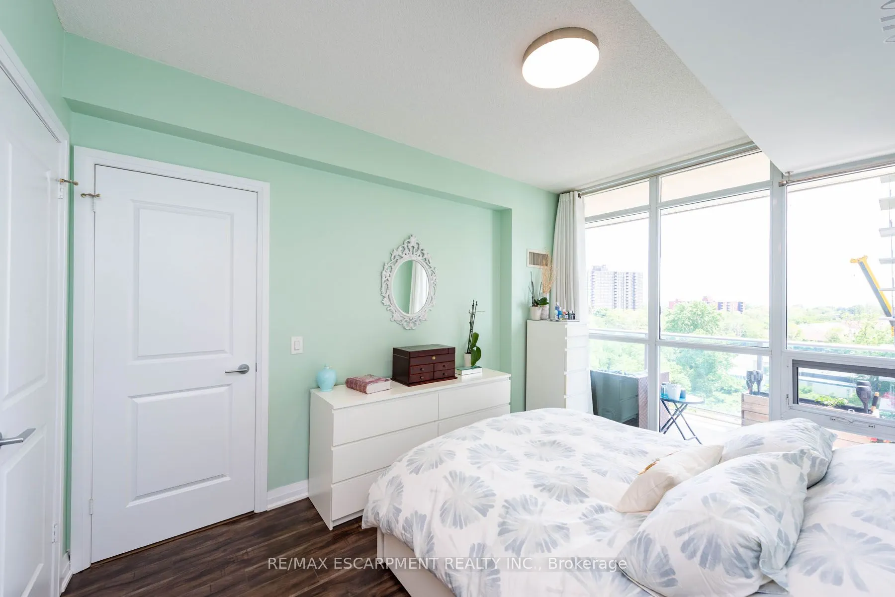 1055 Southdown Road, #710