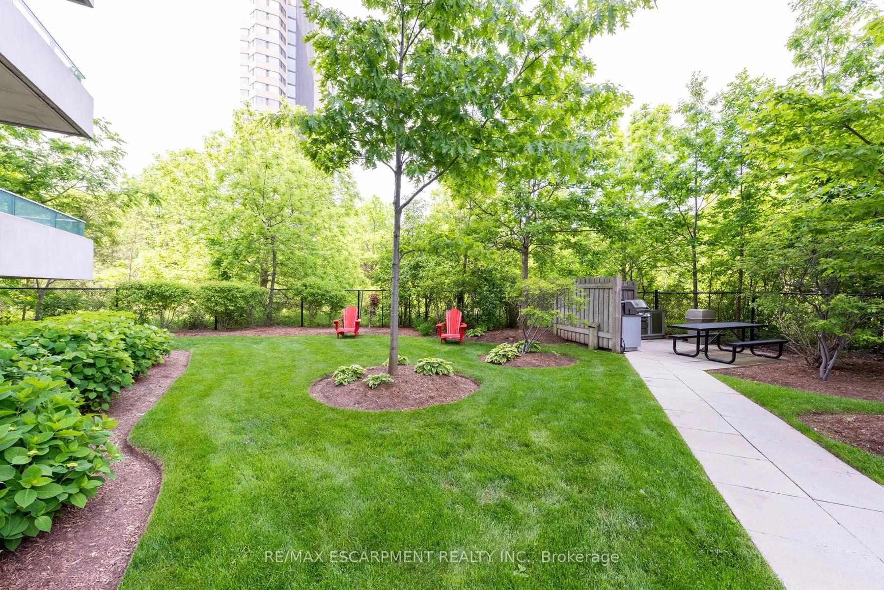 1055 Southdown Road, #710