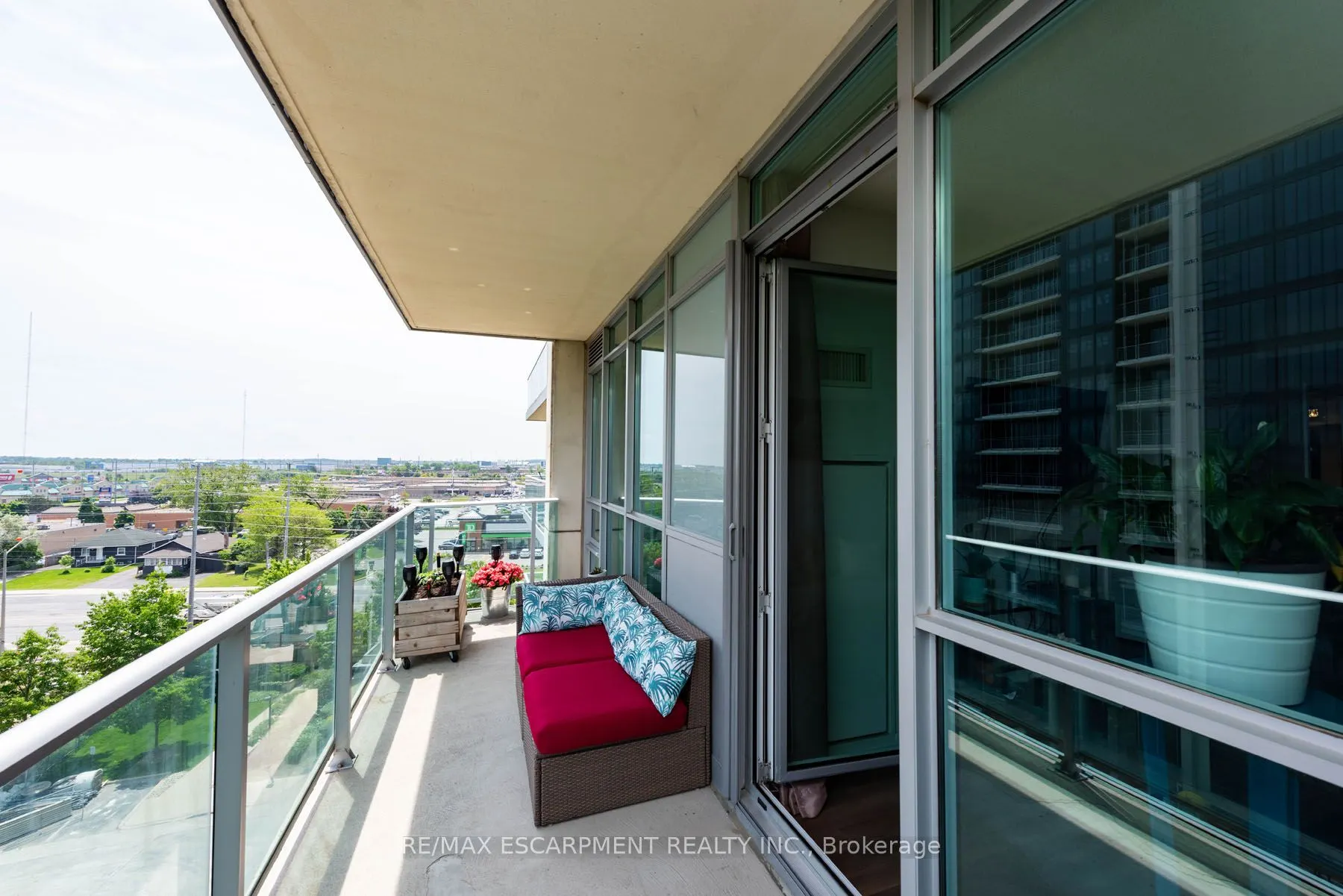 1055 Southdown Road, #710