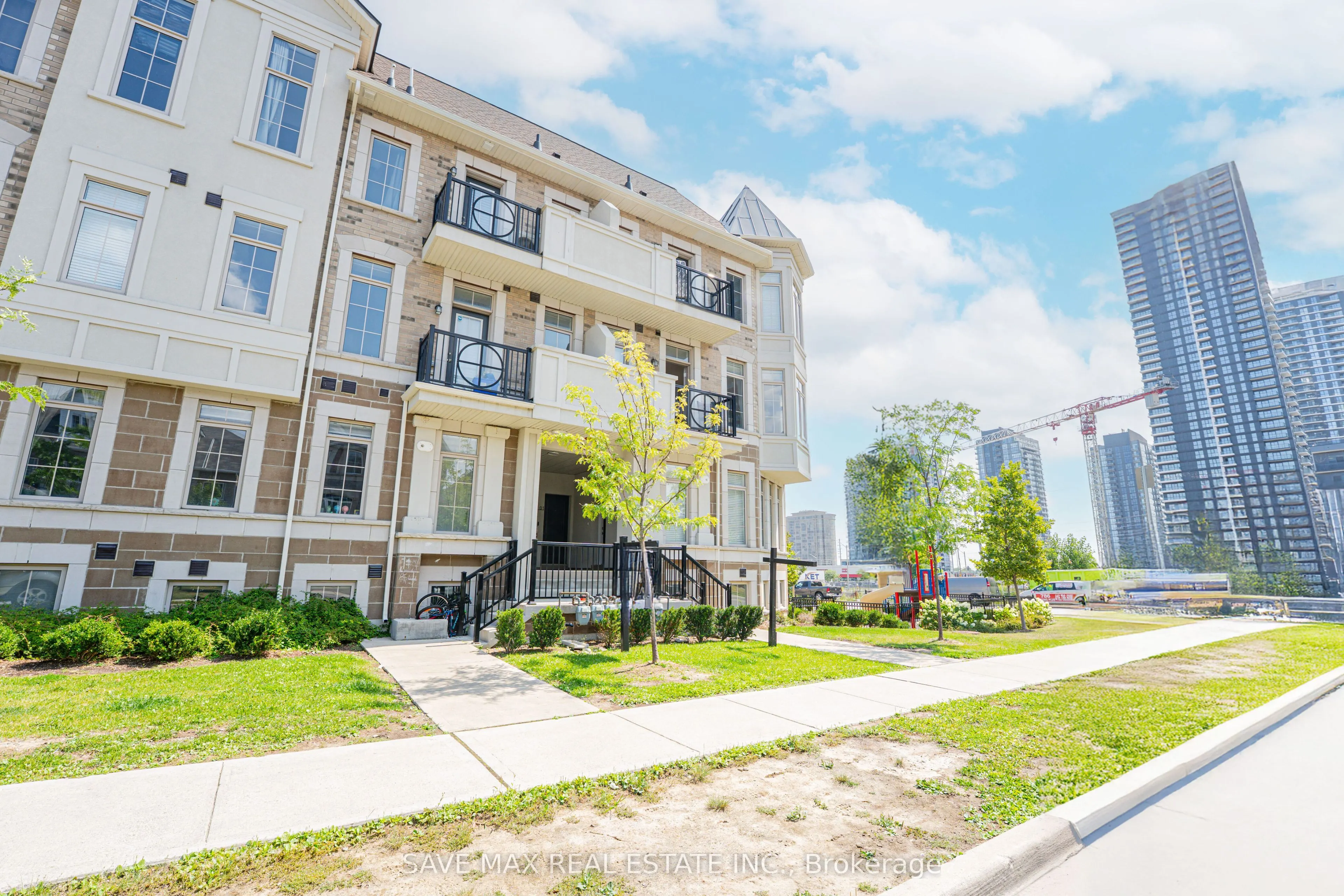 62 Preston Meadow Avenue NE, #2