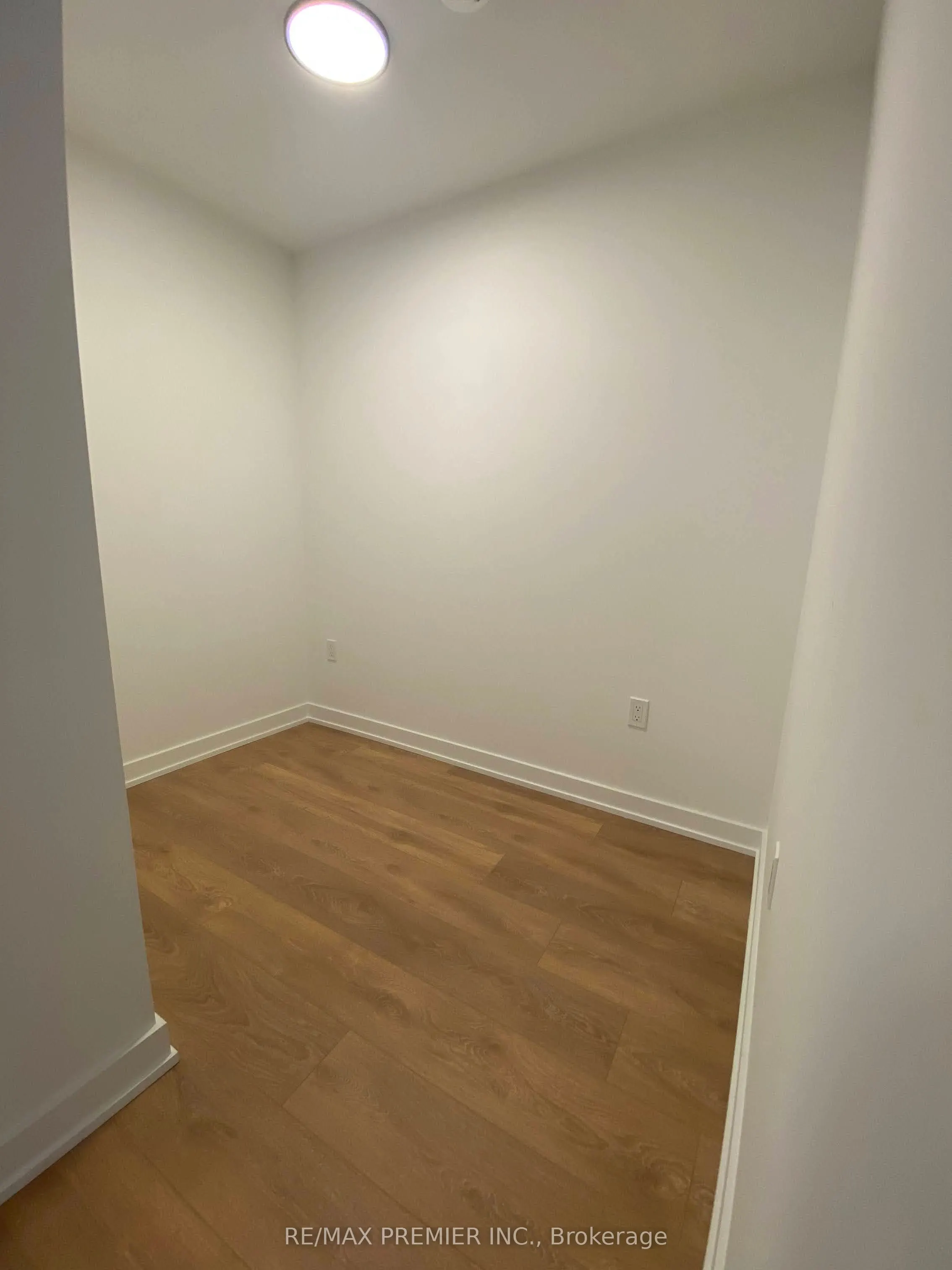 1037 The Queensway, #514