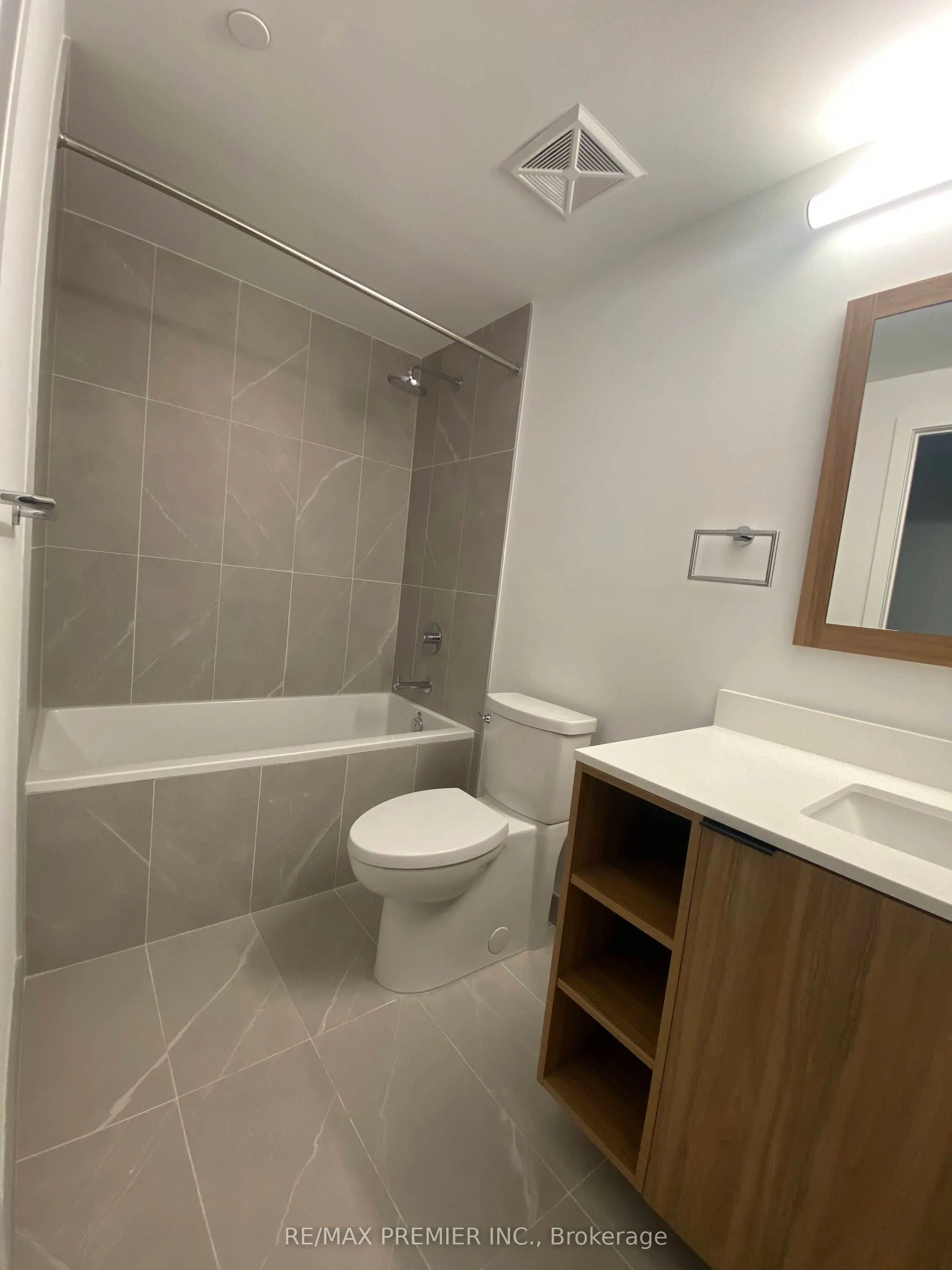 1037 The Queensway, #514