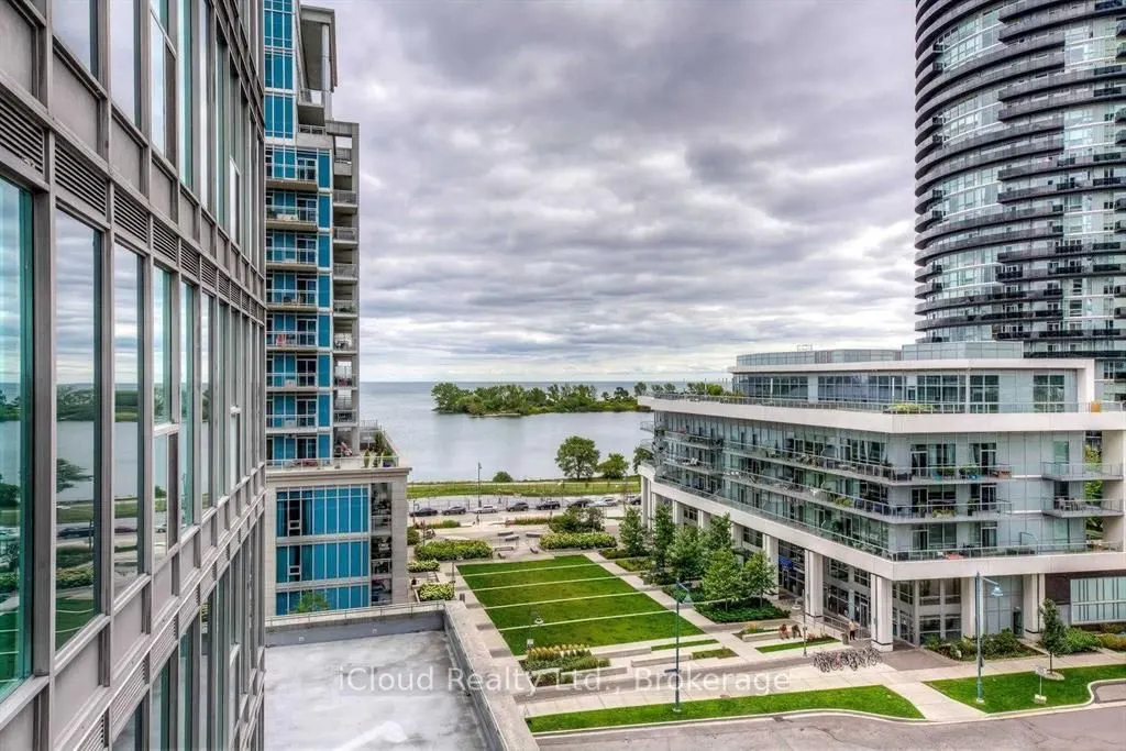 2121 Lake Shore Boulevard W, #813