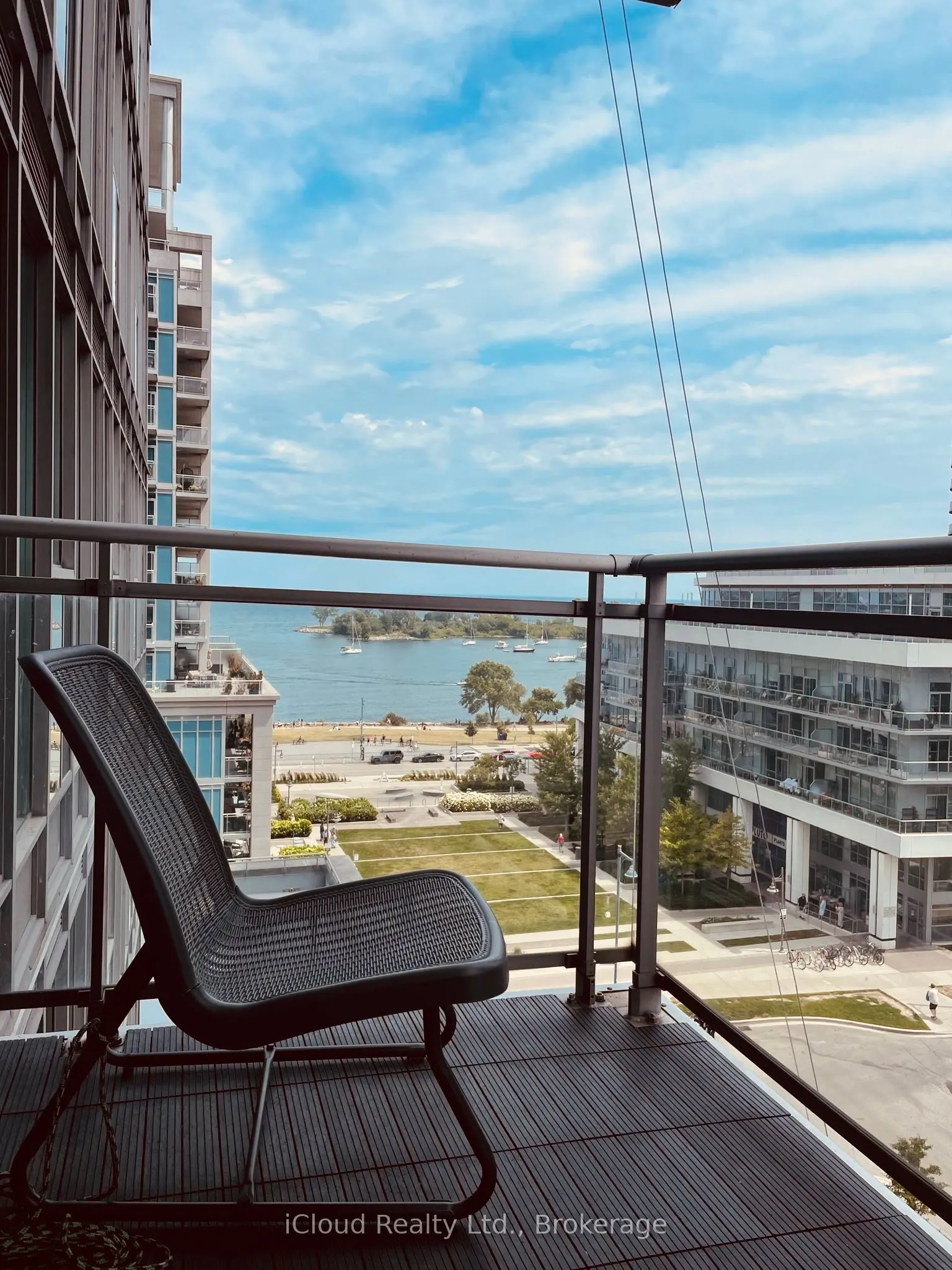 2121 Lake Shore Boulevard W, #813