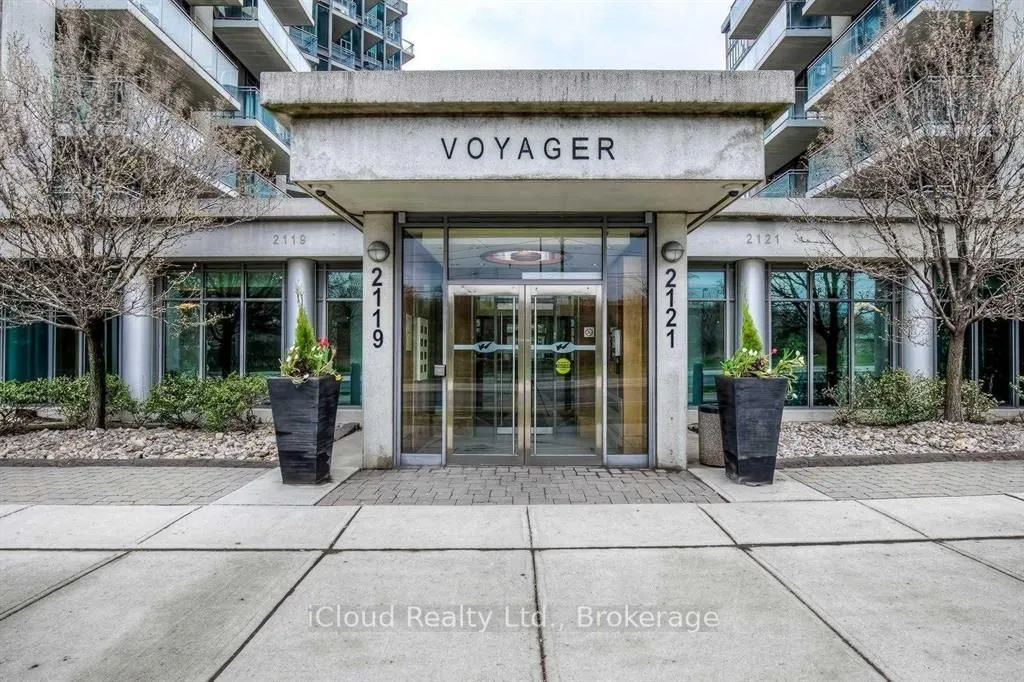 2121 Lake Shore Boulevard W, #813