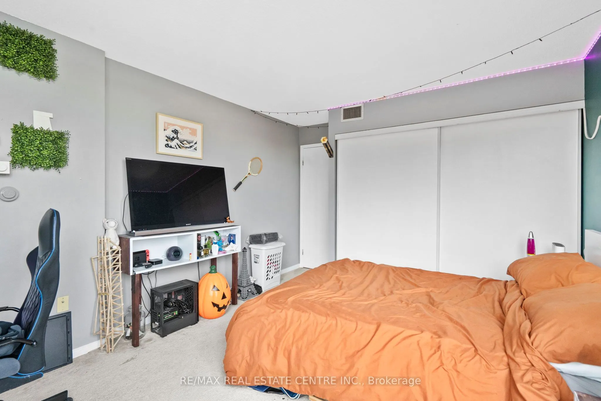 5090 Pinedale Ave Avenue, #209