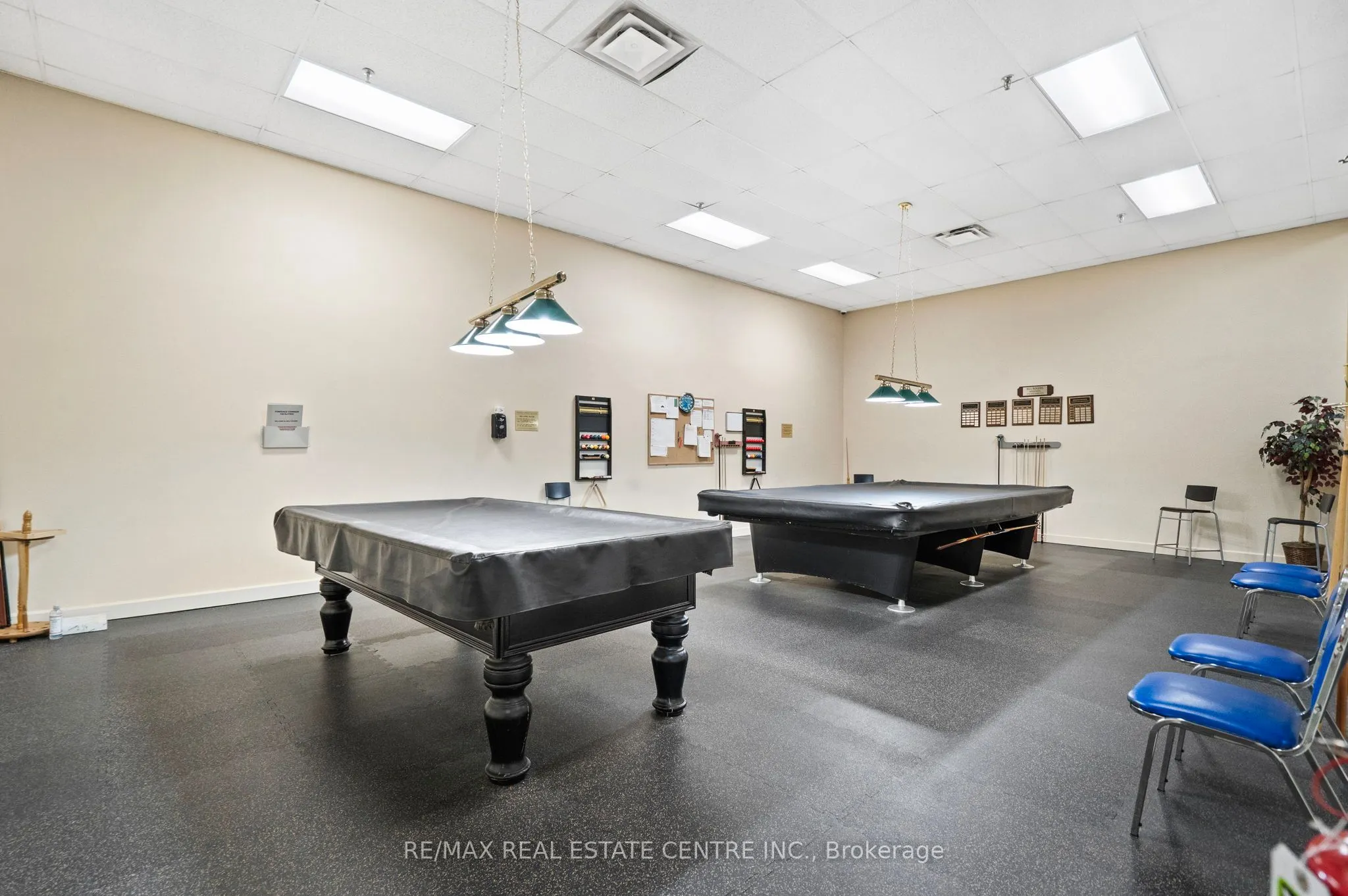 5090 Pinedale Ave Avenue, #209