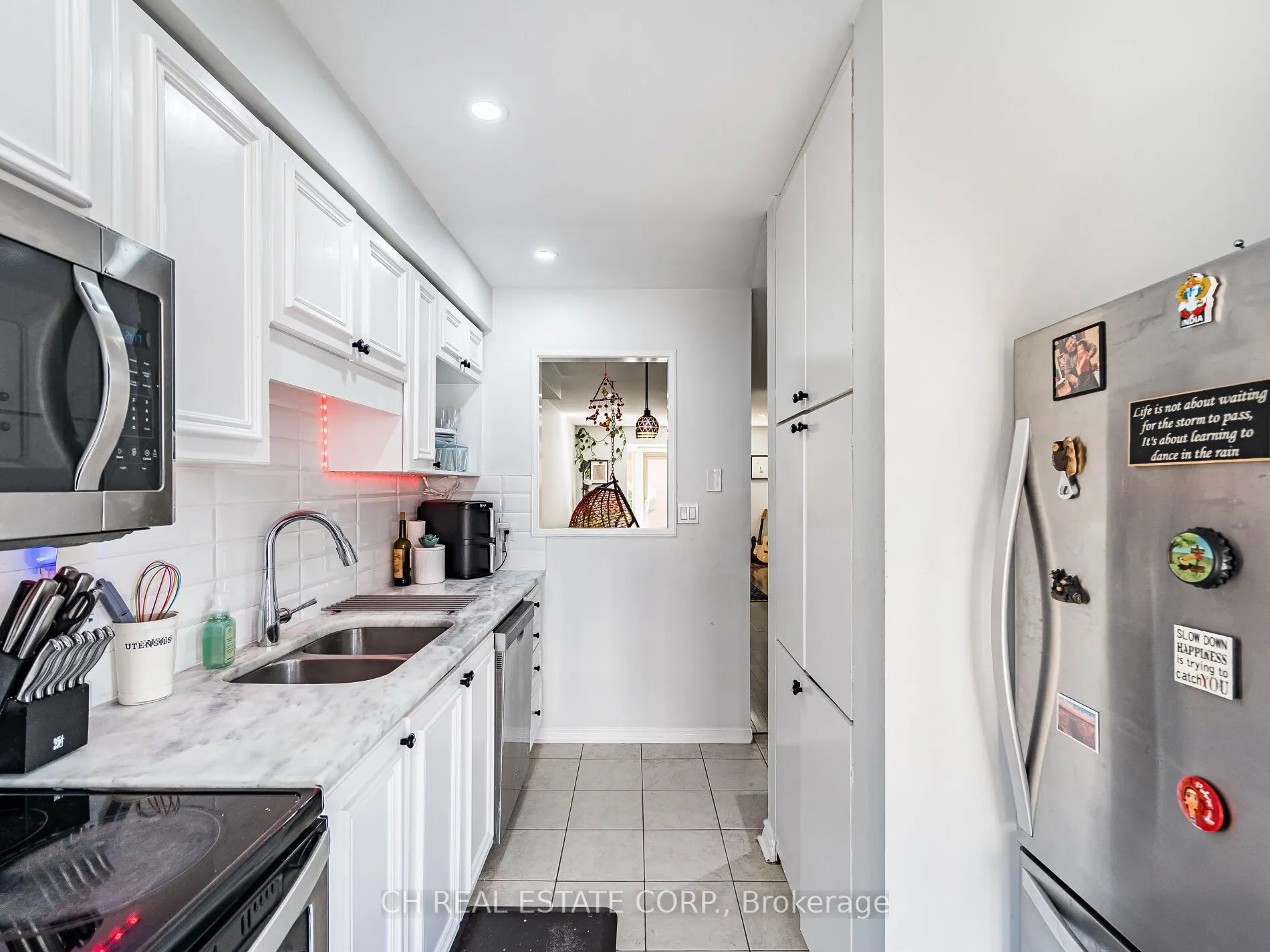 895 Maple Avenue, #215