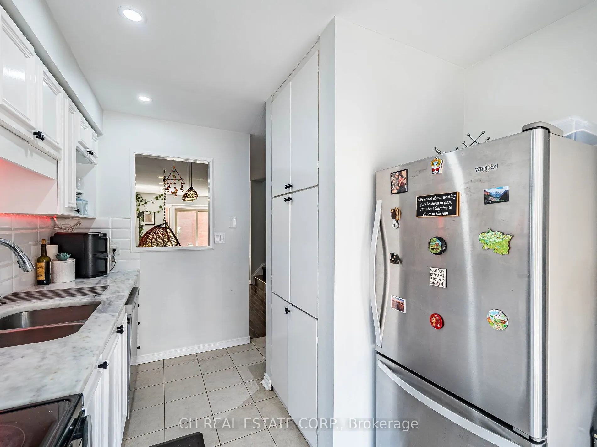 895 Maple Avenue, #215