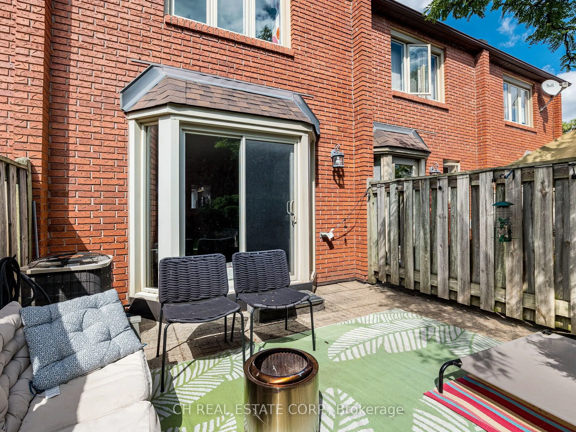 895 Maple Avenue, #215