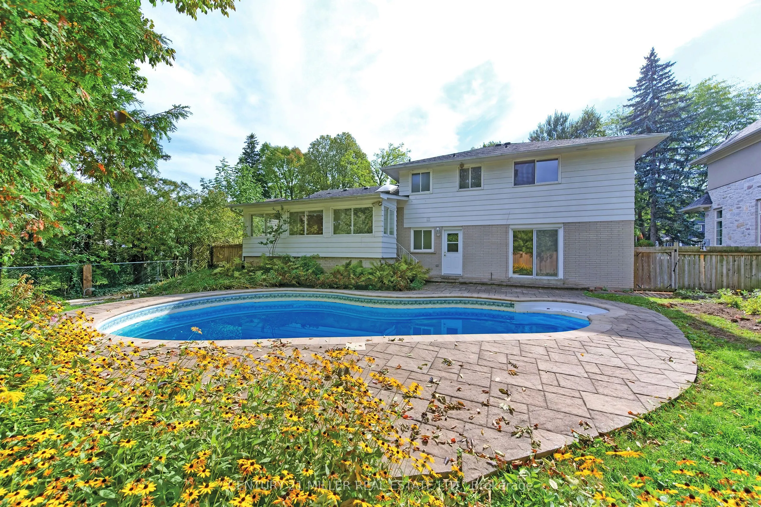 111 Gloucester Avenue