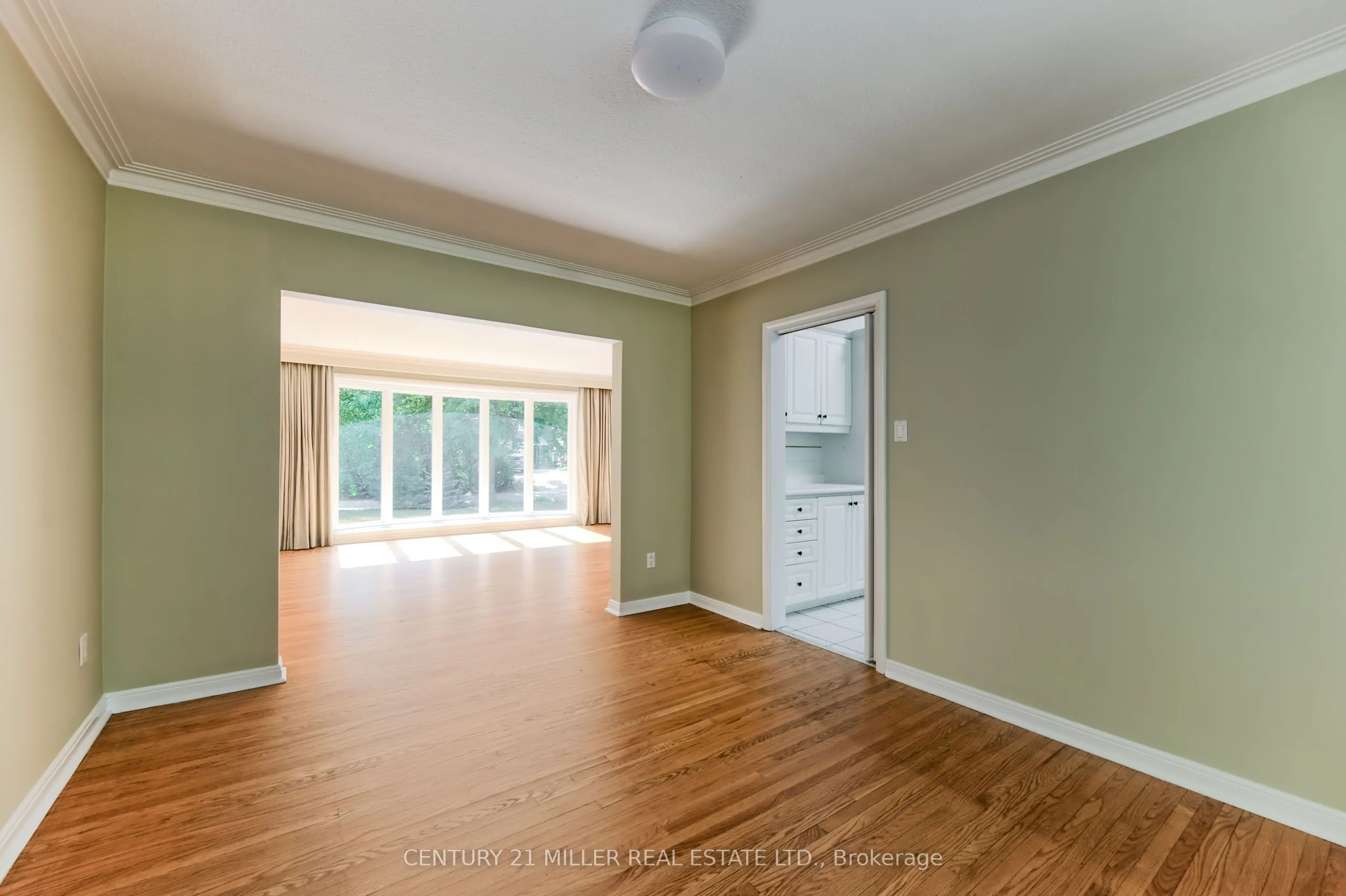 111 Gloucester Avenue