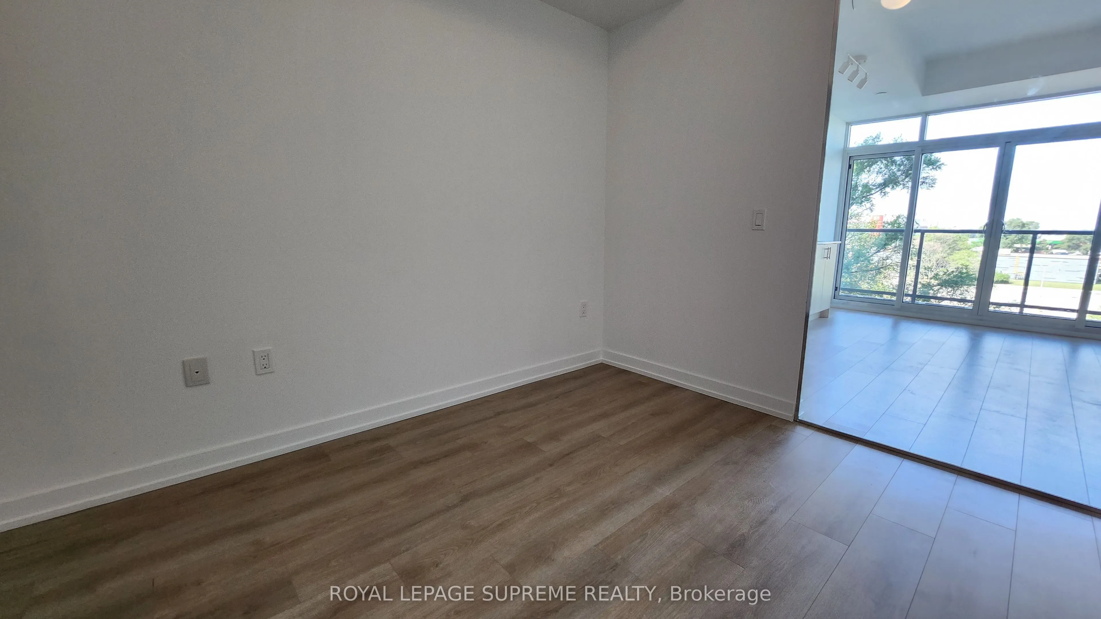 1195 The Queensway Avenue, #419