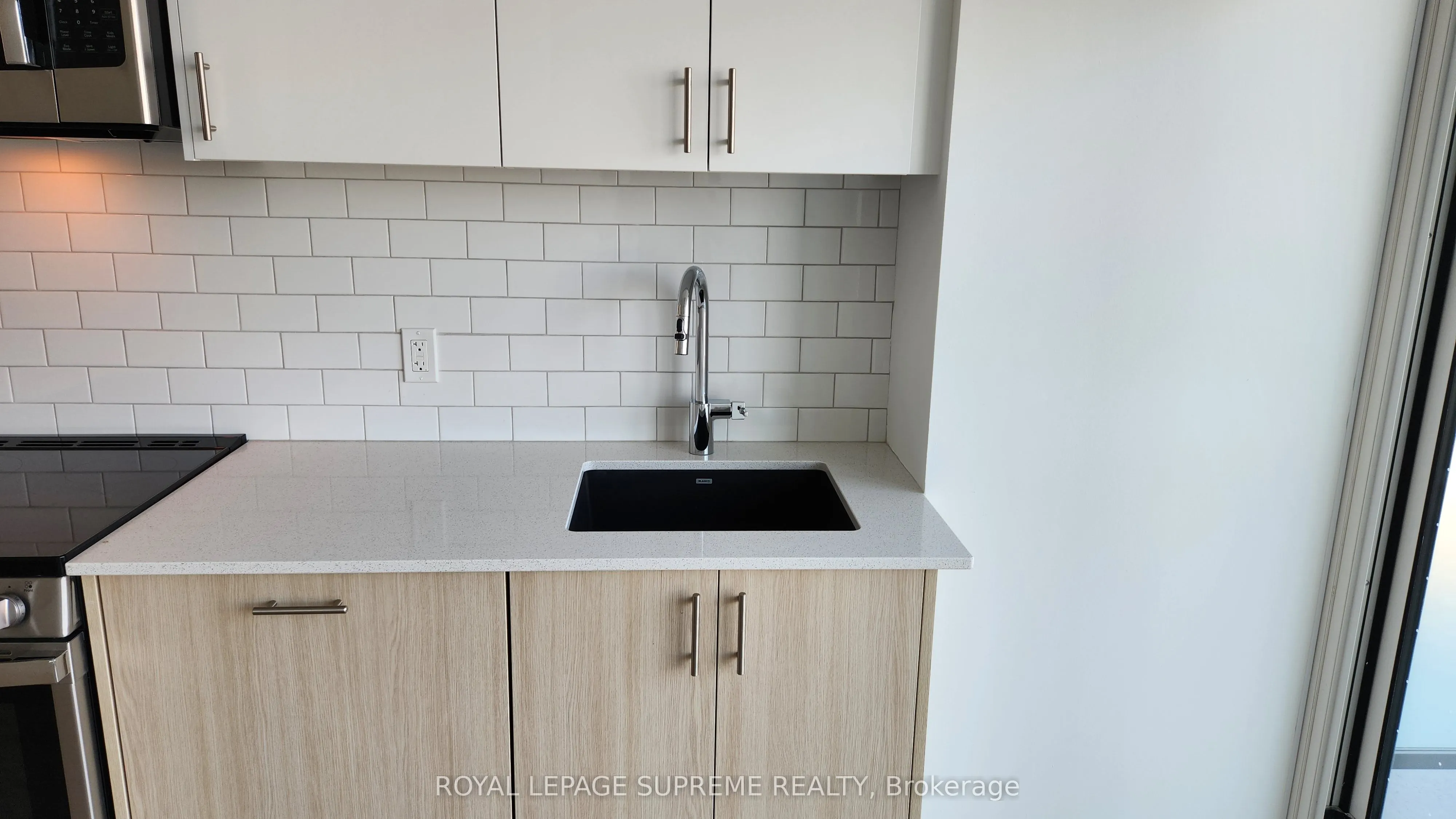 1195 The Queensway Avenue, #419