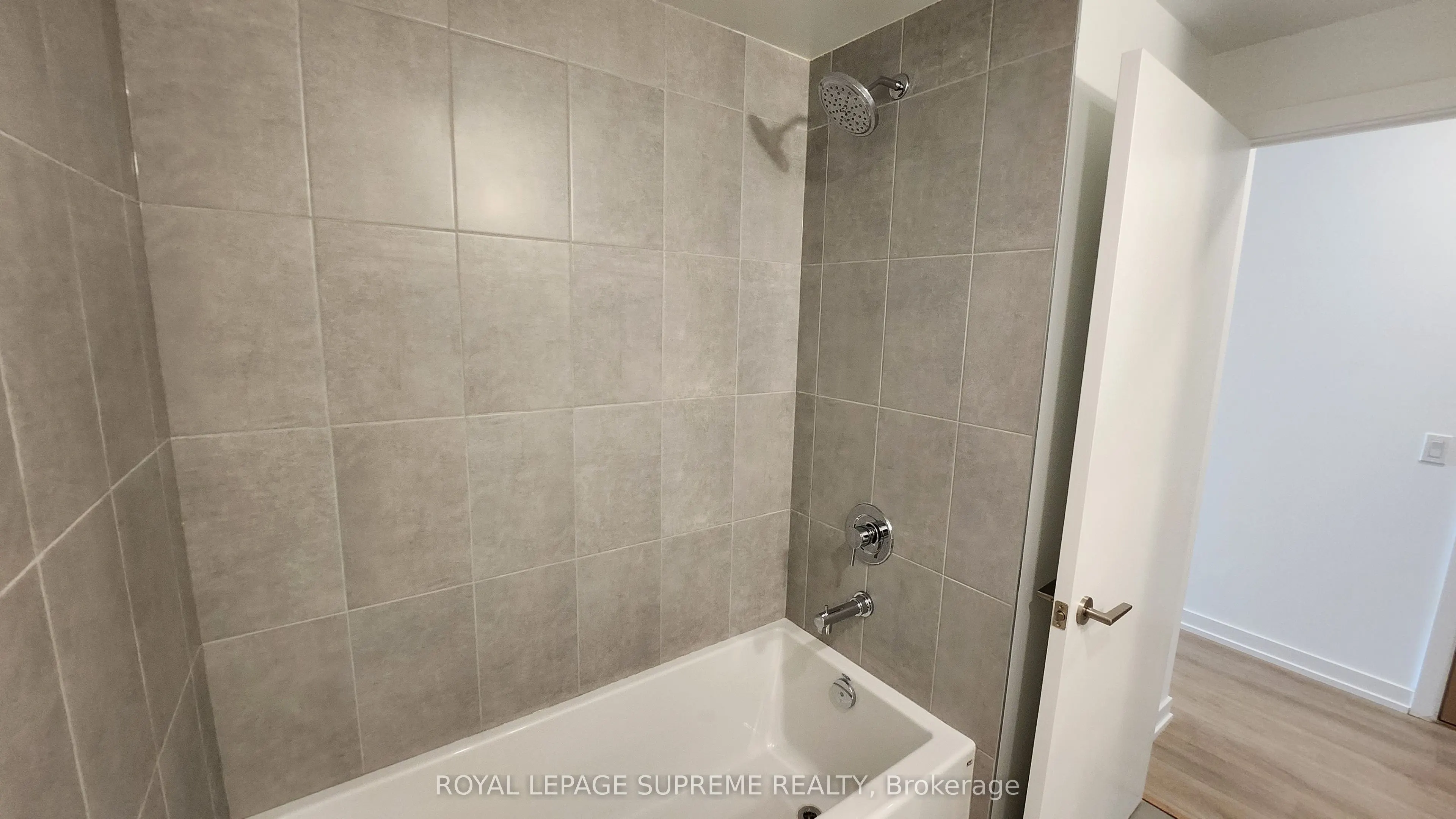 1195 The Queensway Avenue, #419