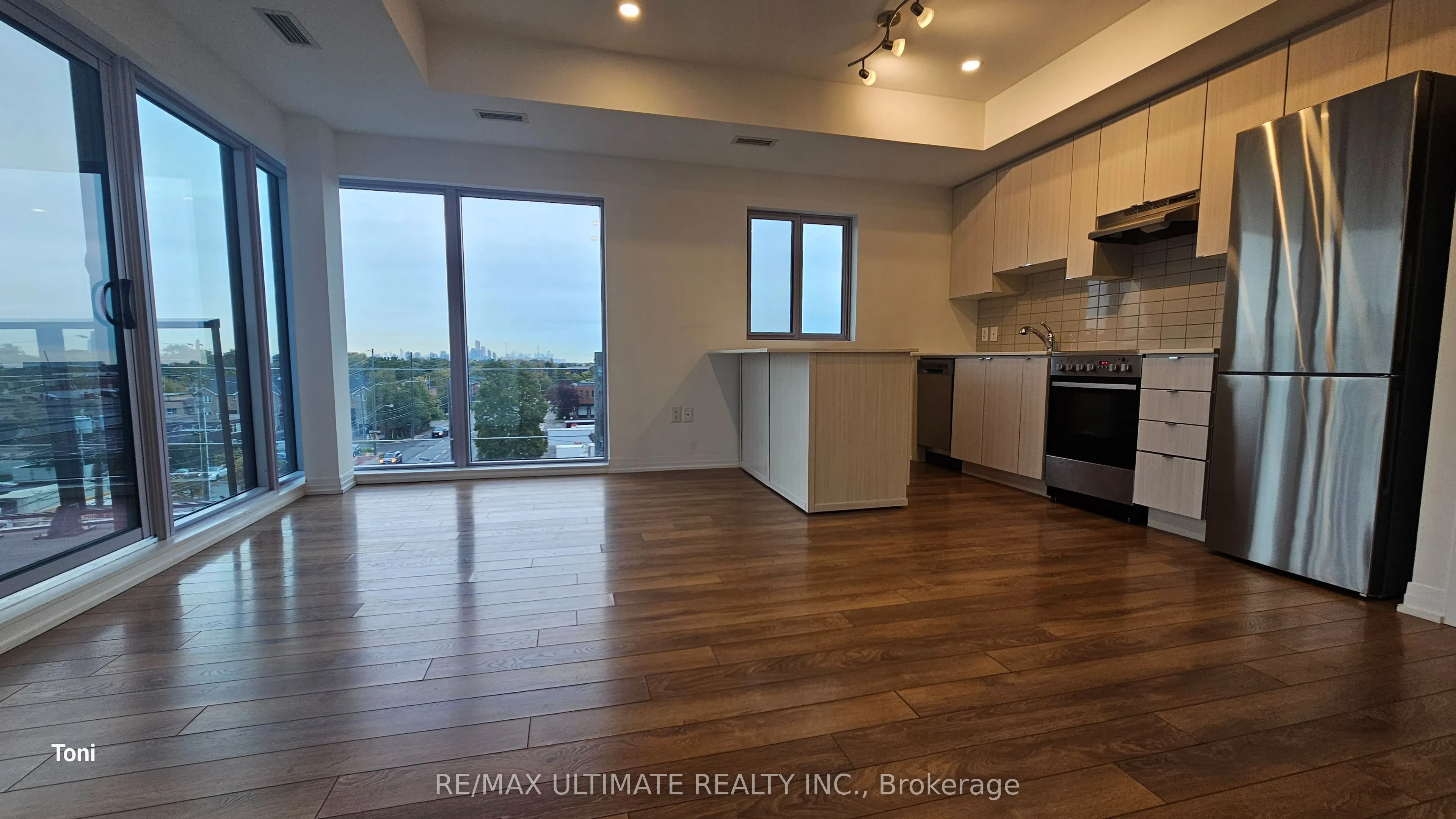 408 Browns Line, #505