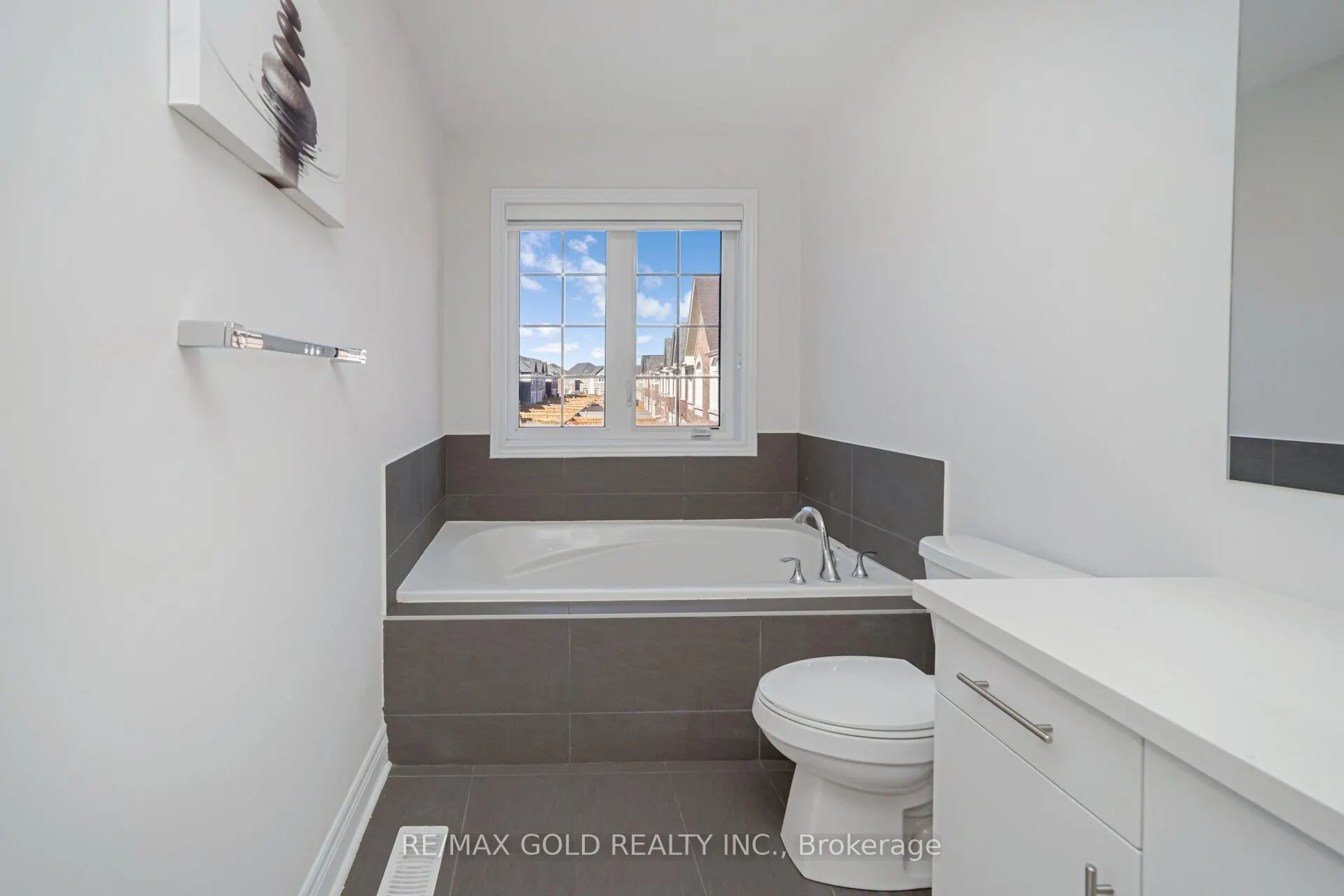 75 Branigan Crescent