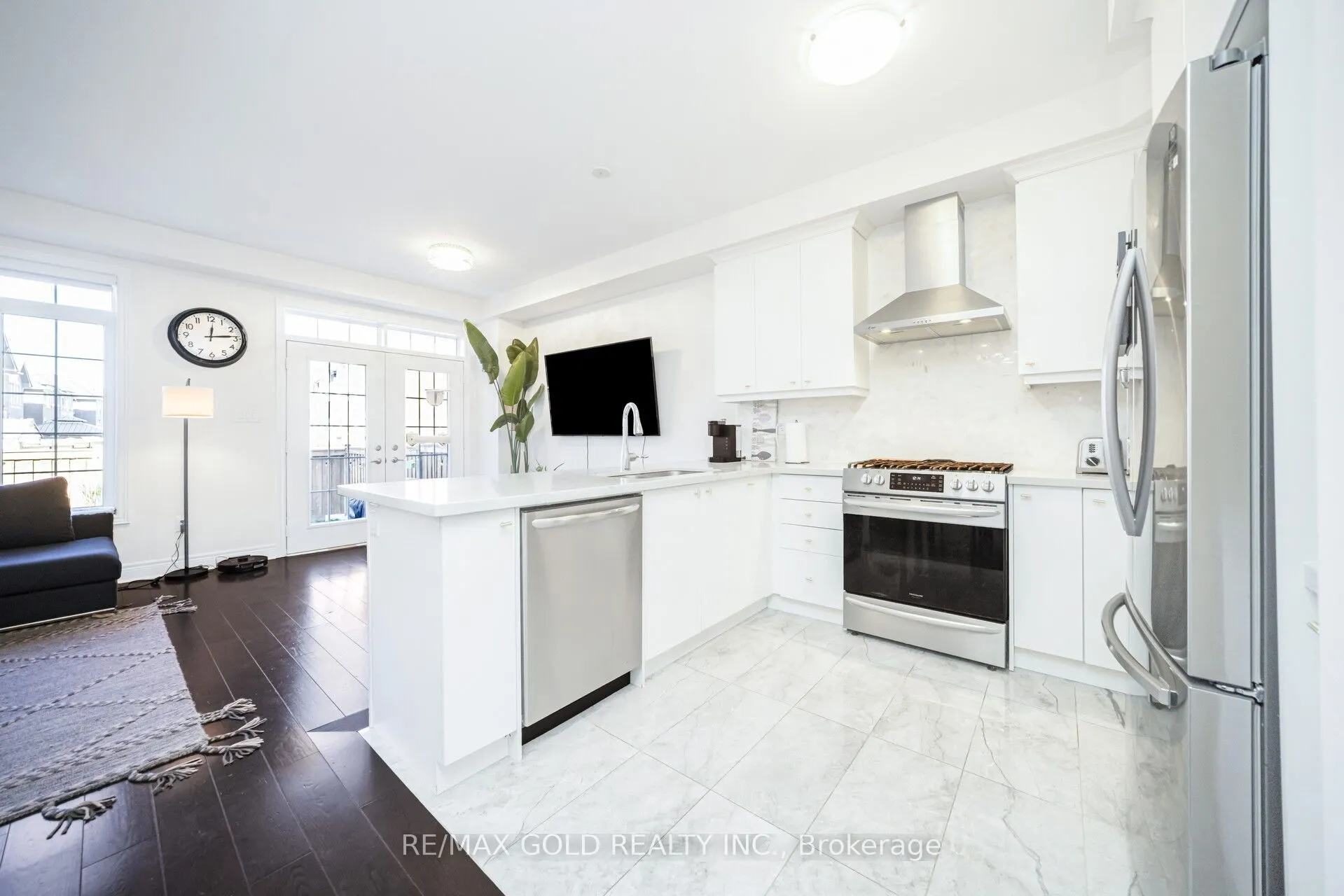 75 Branigan Crescent