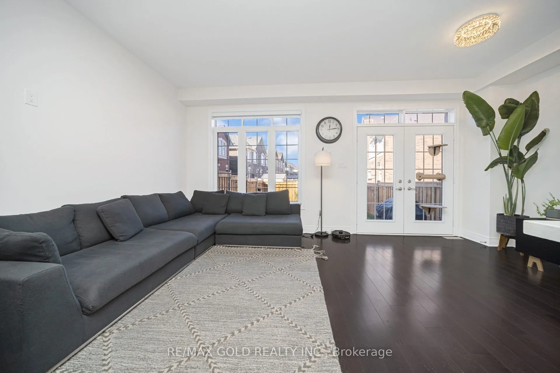 75 Branigan Crescent