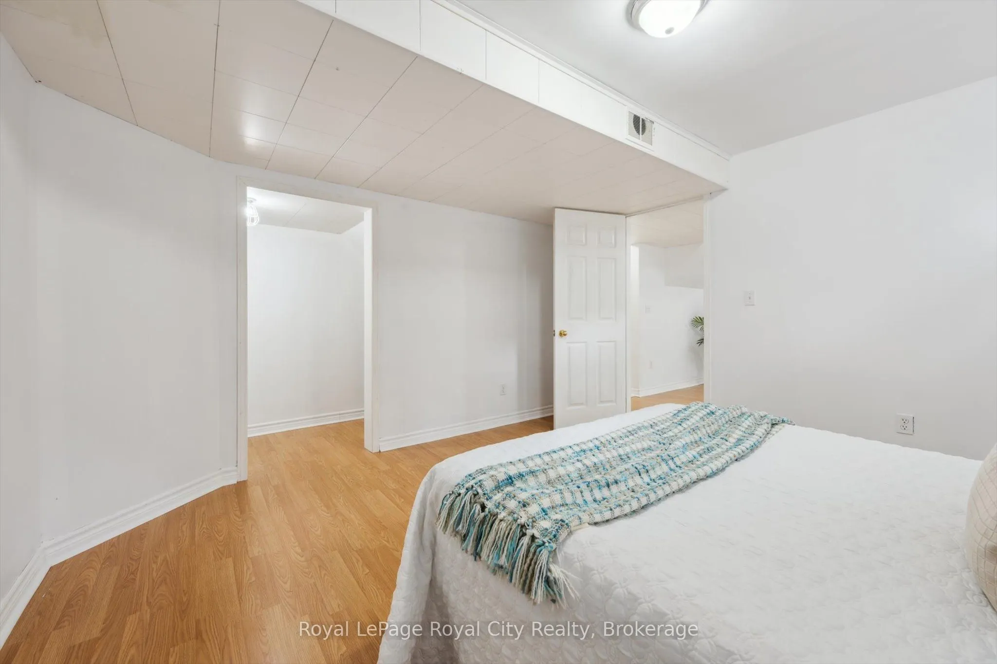 1617 Gowling Terrace