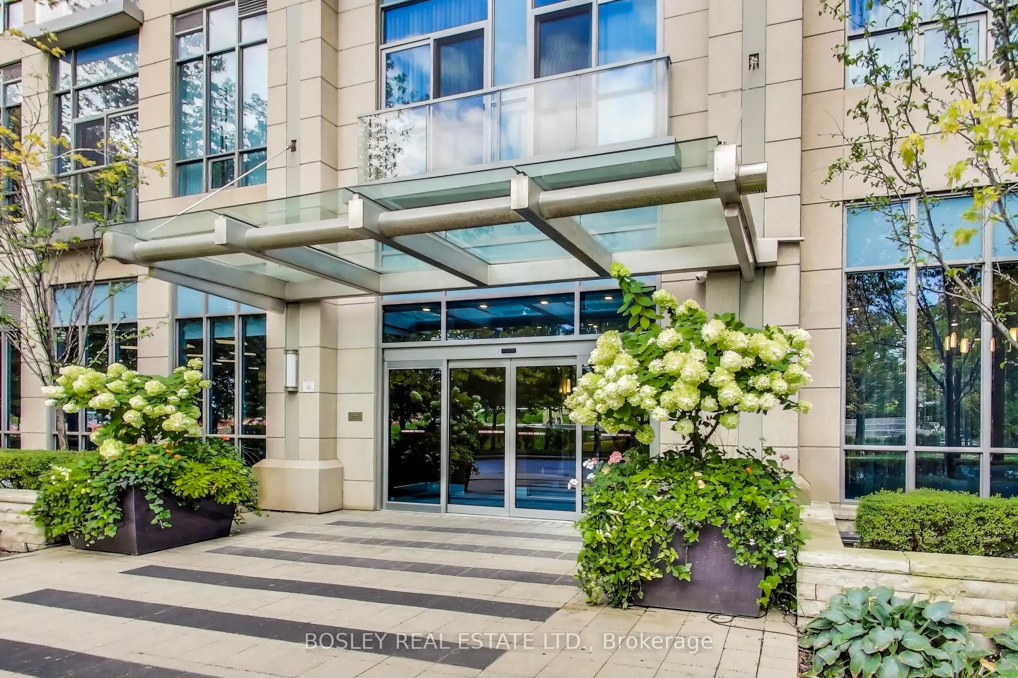 15 Viking Lane, #3402