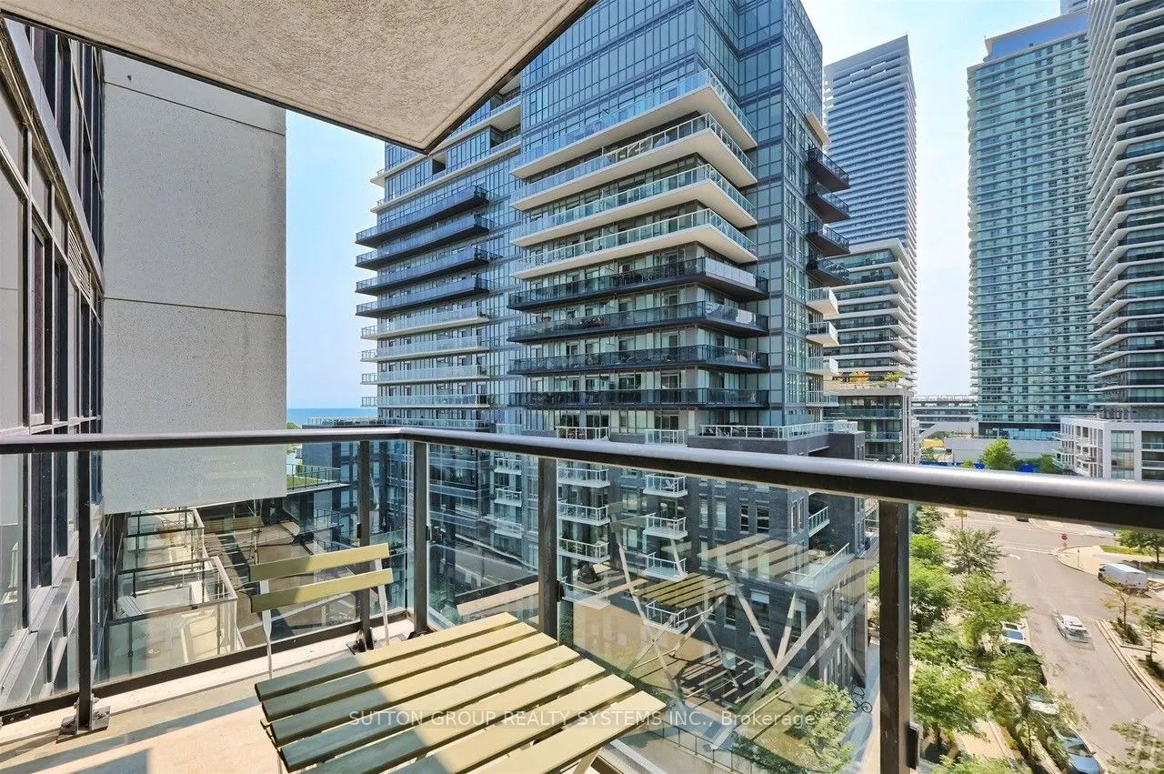 39 Annie Craig Drive, #704