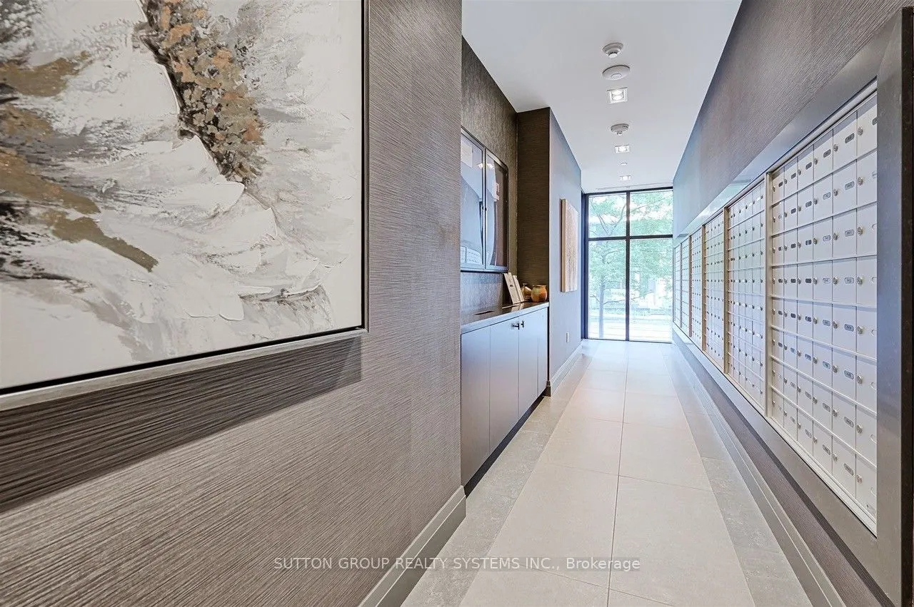 39 Annie Craig Drive, #704