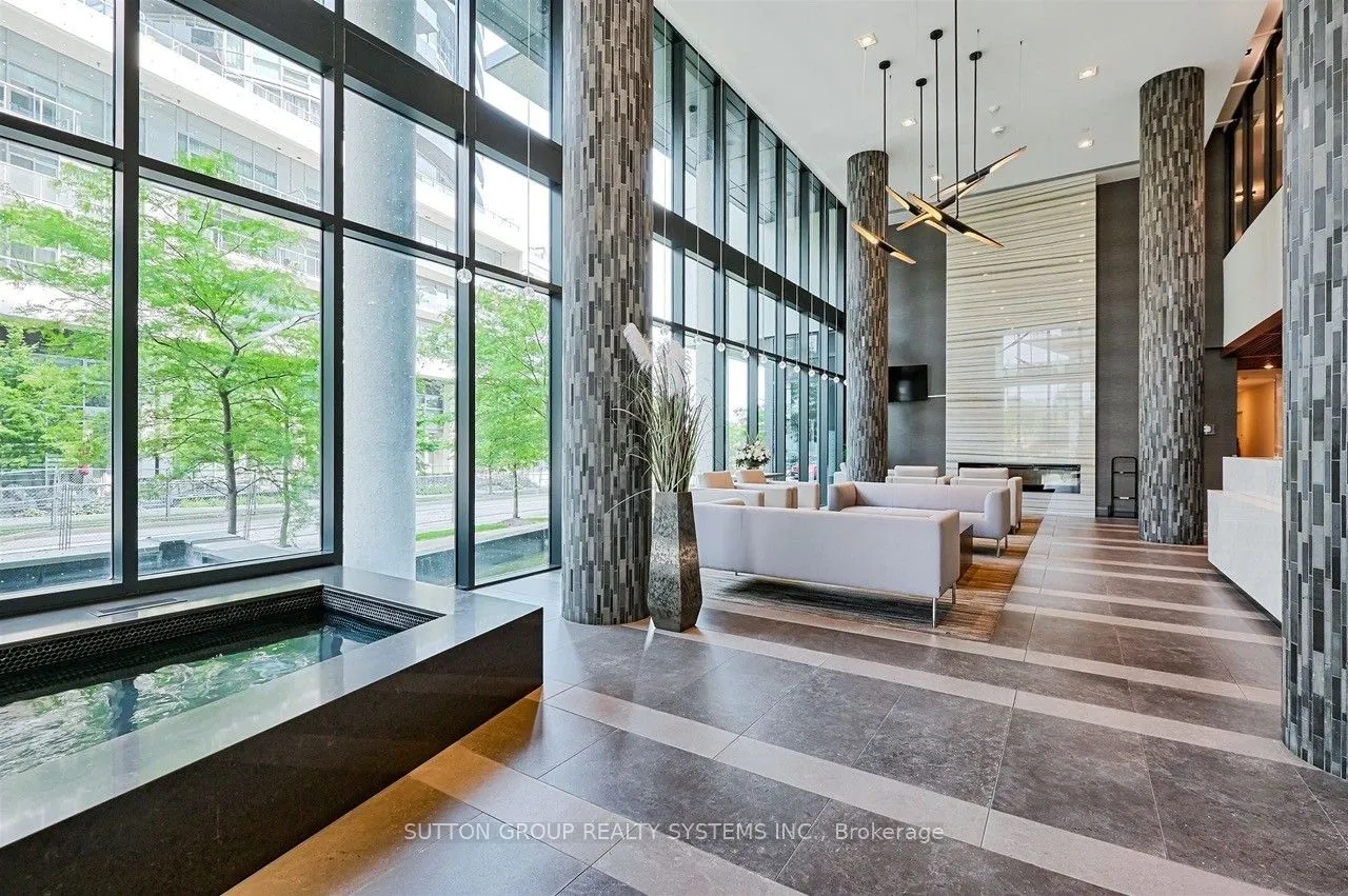 39 Annie Craig Drive, #704