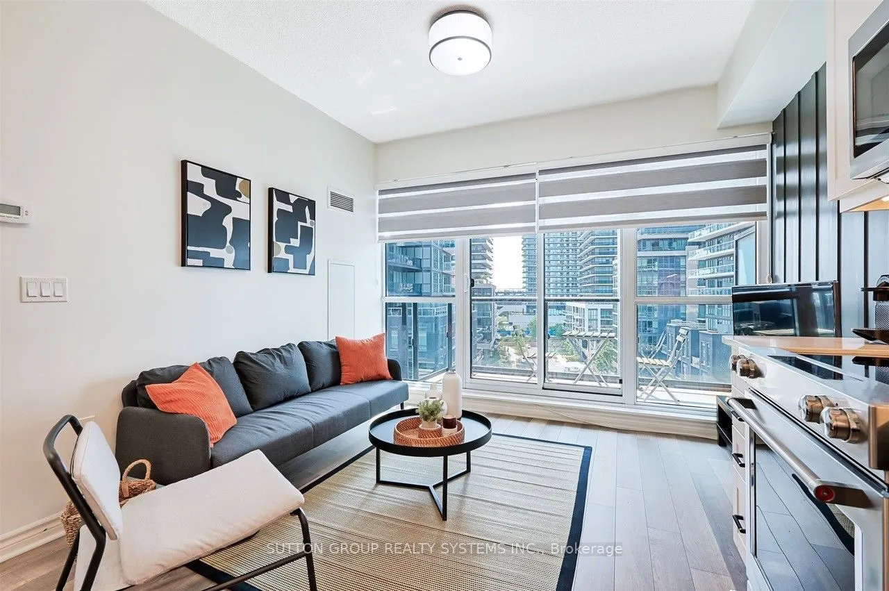 39 Annie Craig Drive, #704