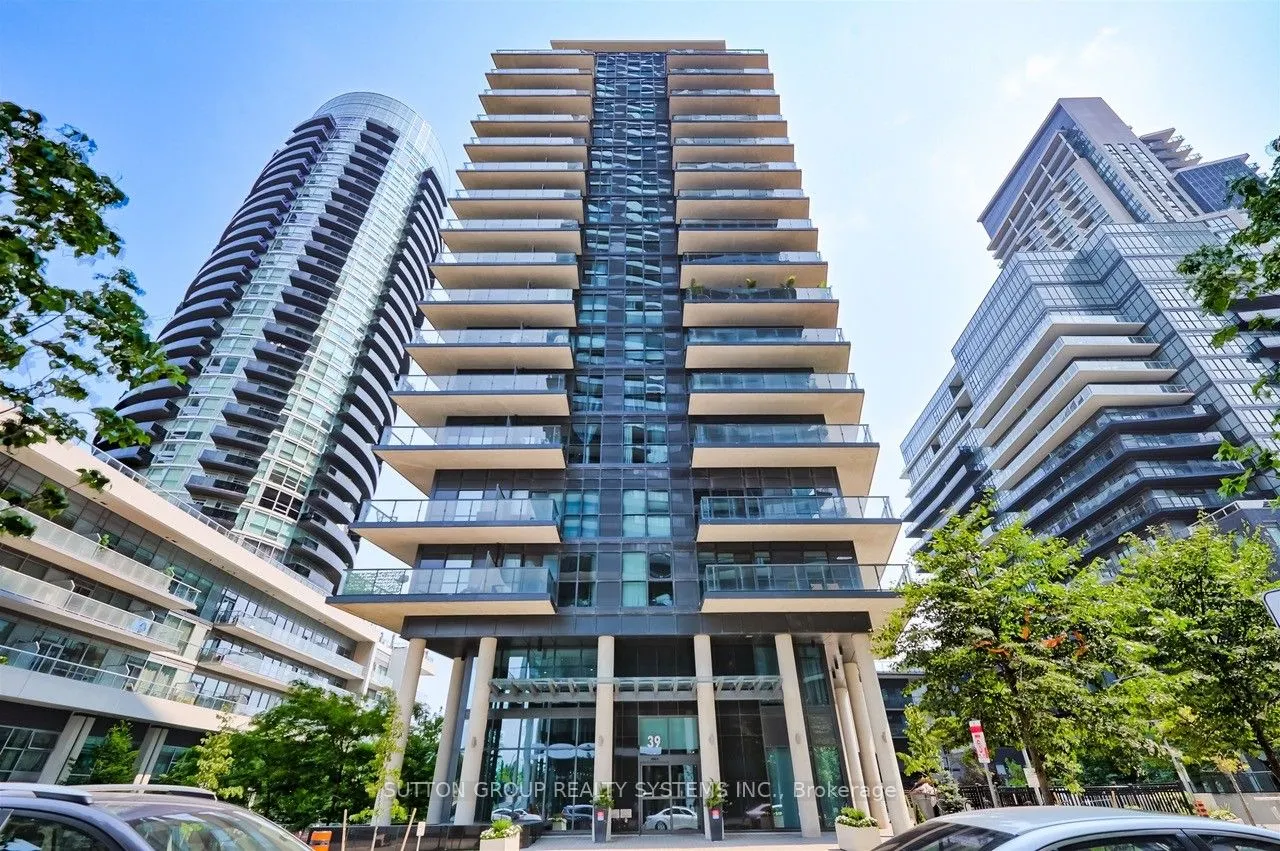 39 Annie Craig Drive, #704