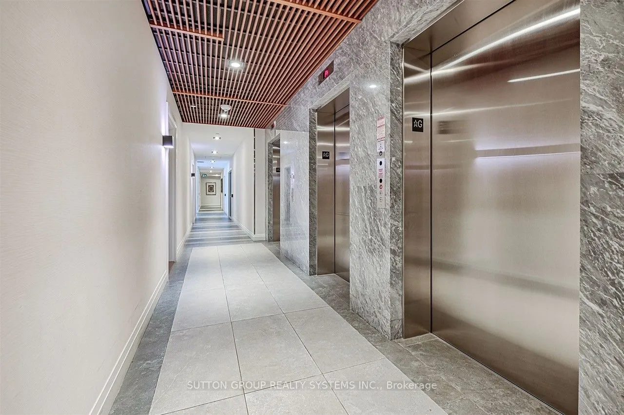 39 Annie Craig Drive, #704