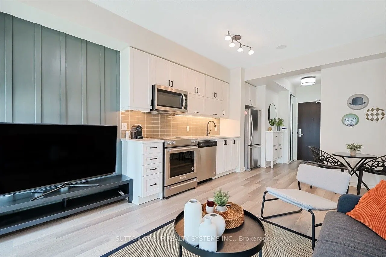 39 Annie Craig Drive, #704