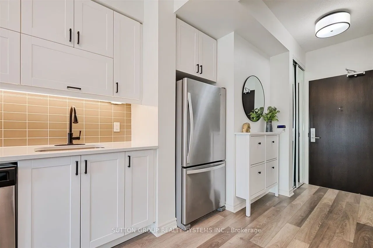 39 Annie Craig Drive, #704