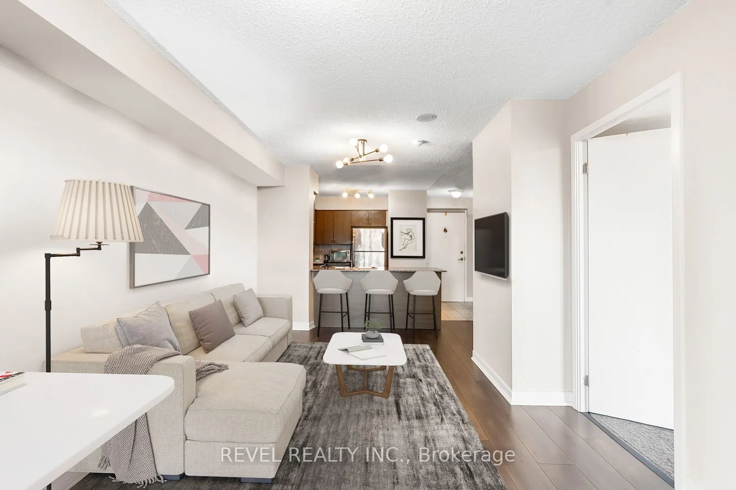 812 Lansdowne Avenue, #310