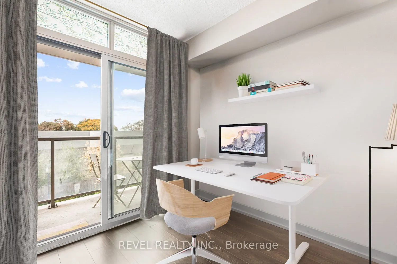 812 Lansdowne Avenue, #310